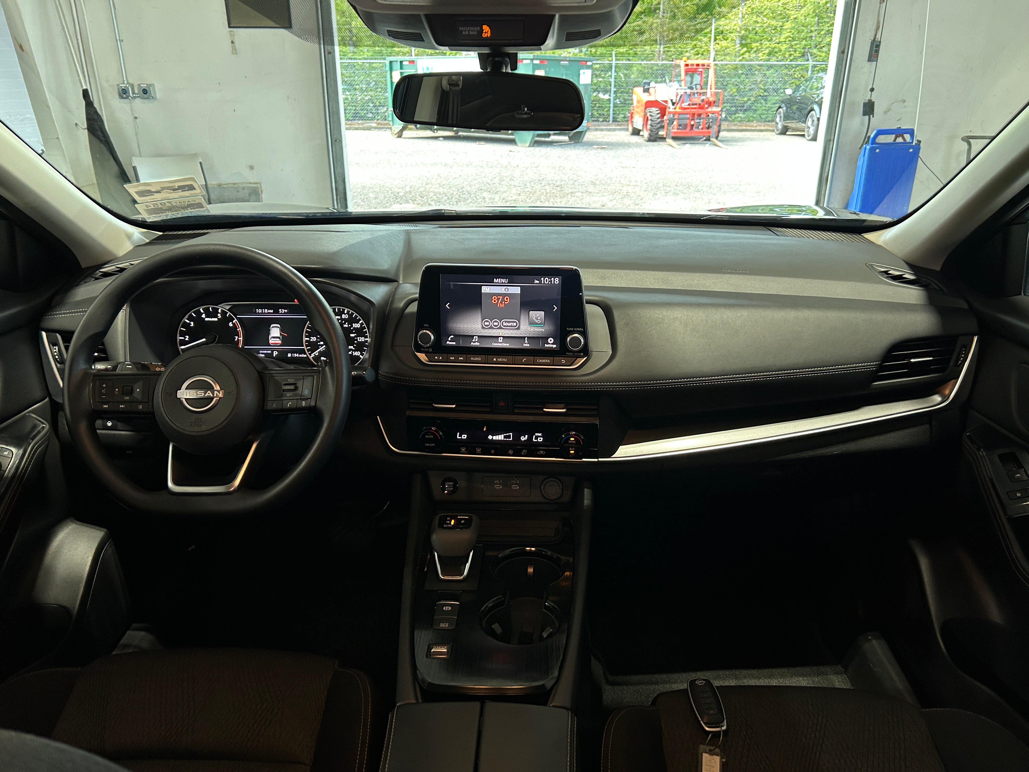 2024 Nissan Rogue SV 3