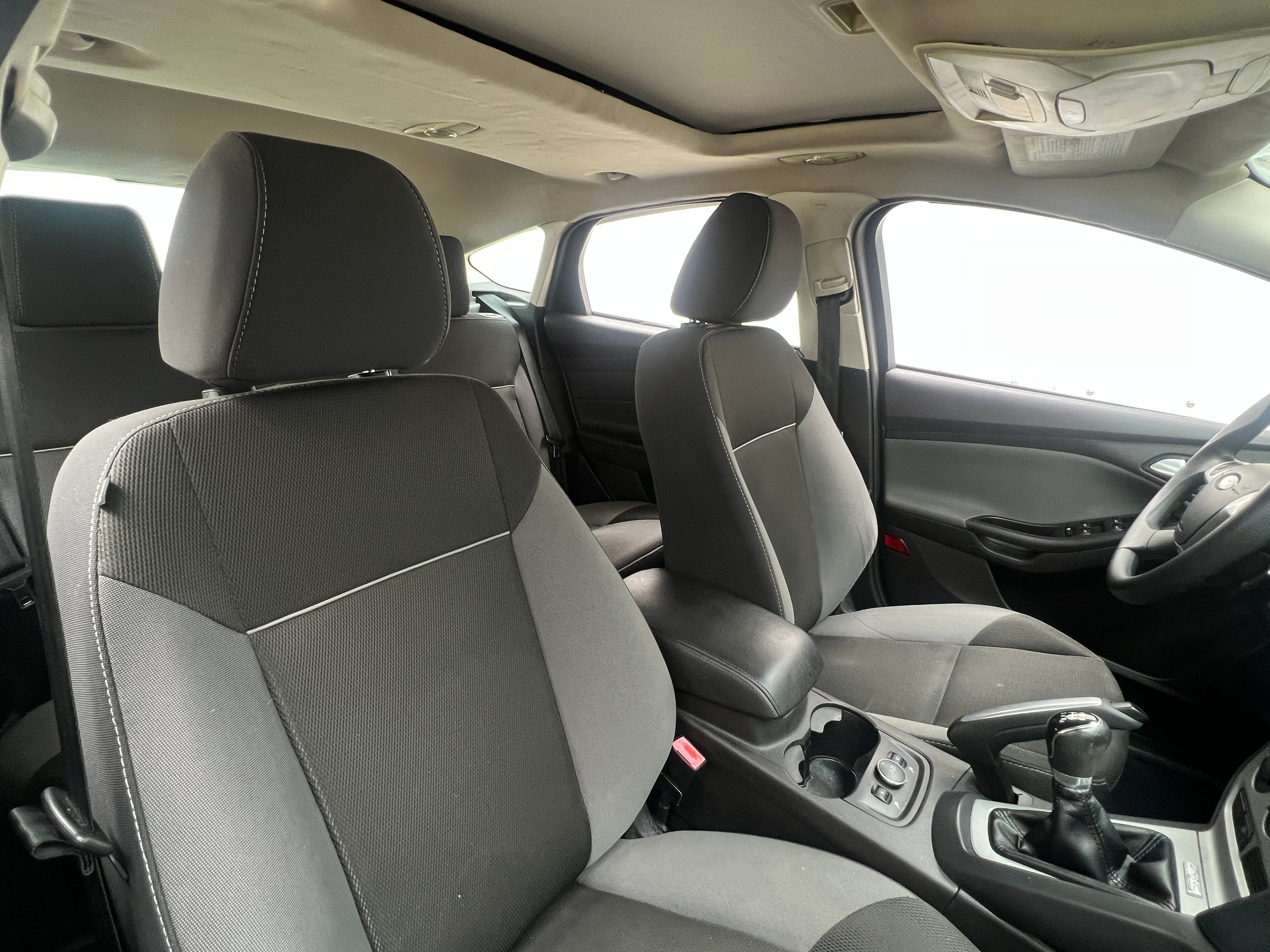 2013 Ford Focus SE 2