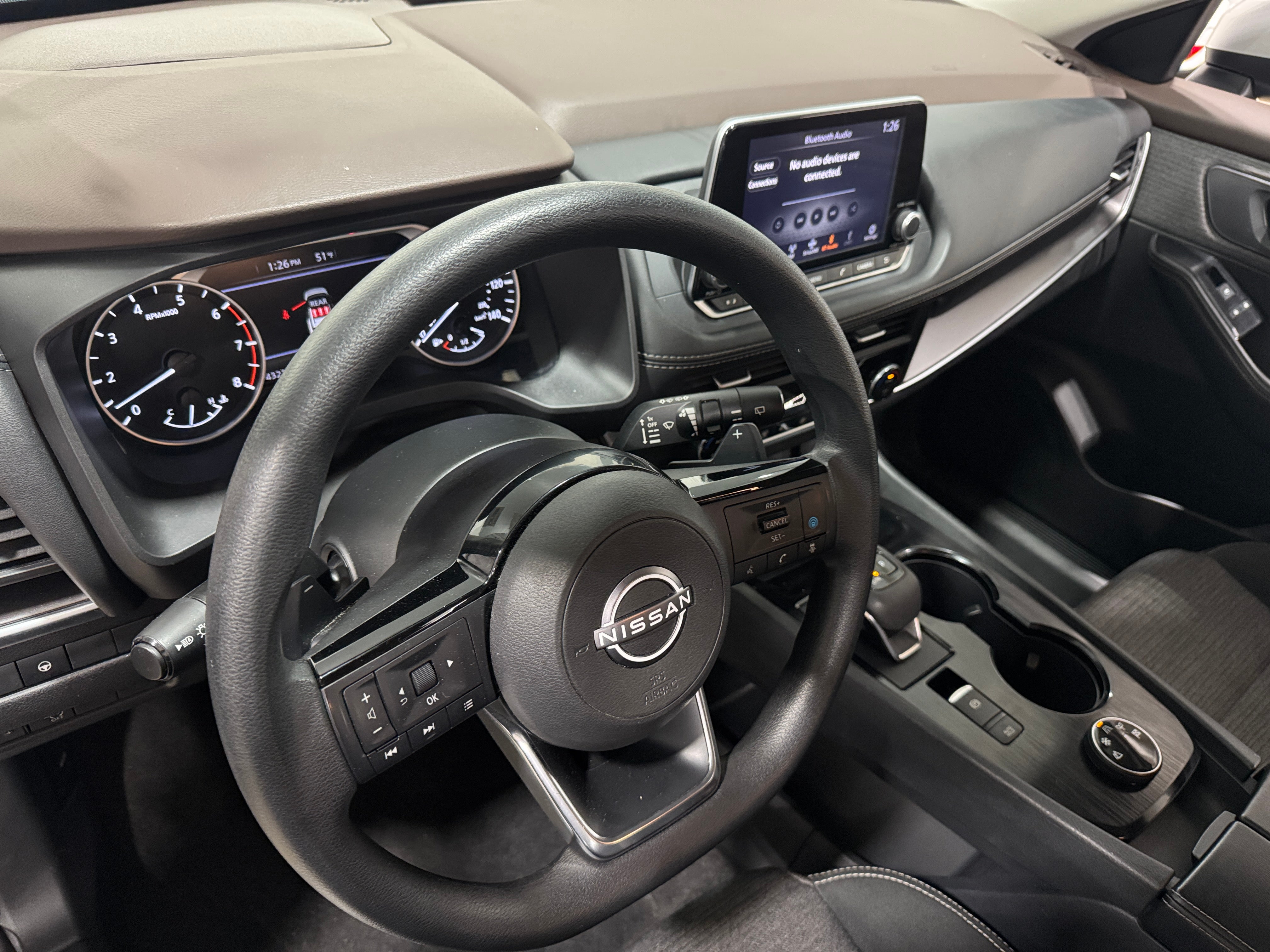 2023 Nissan Rogue SV 3