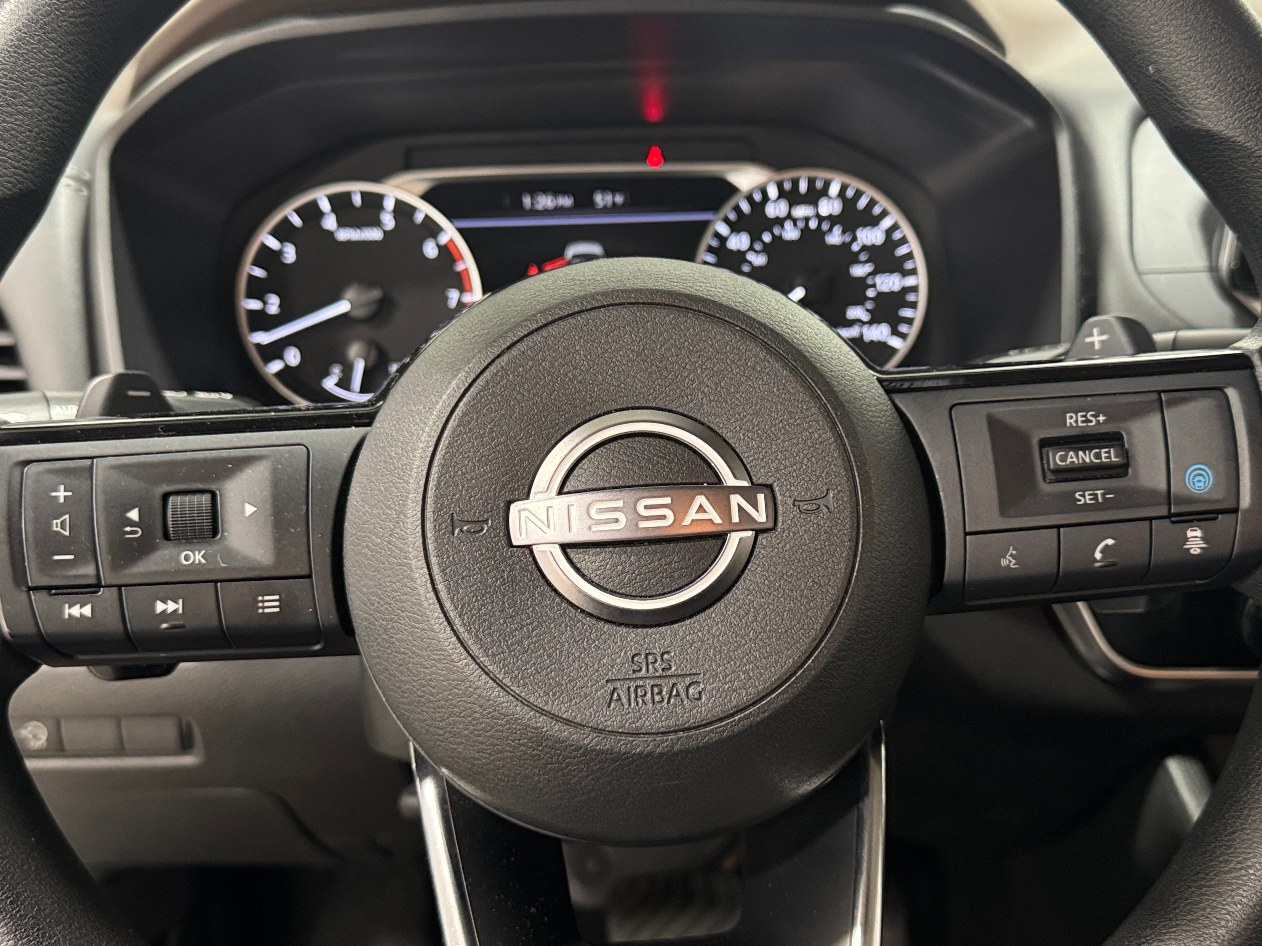 2023 Nissan Rogue SV 5
