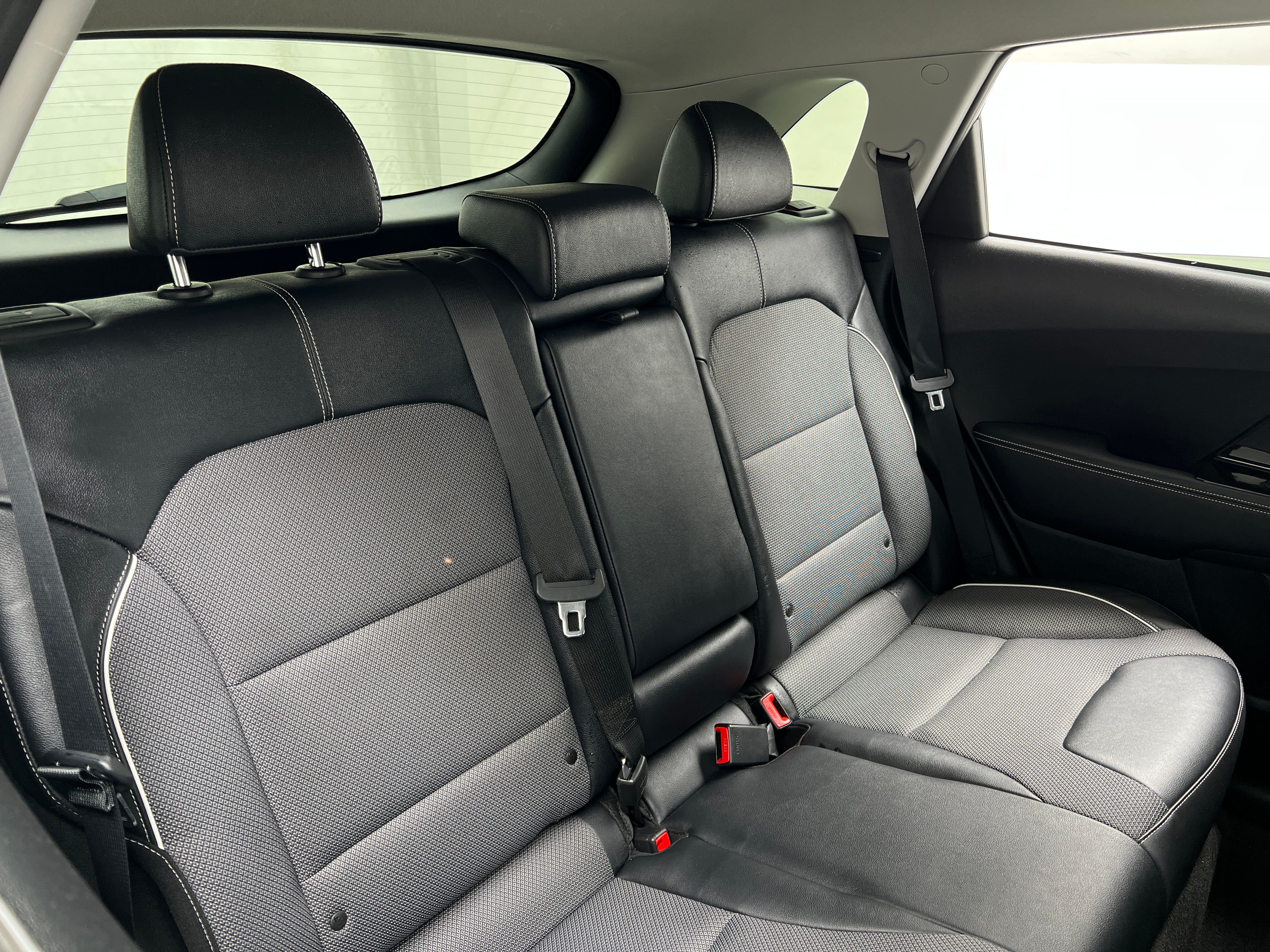 2020 Kia Niro EX 5