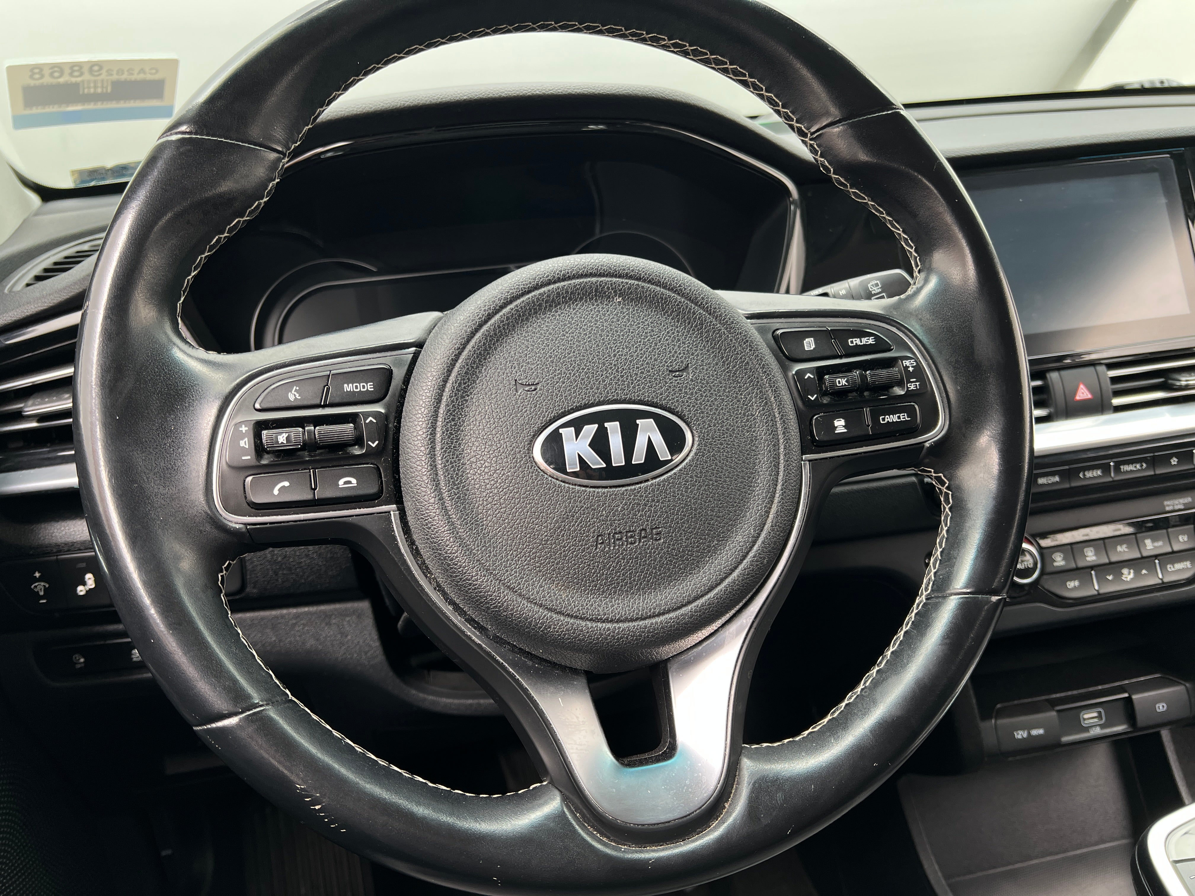 2020 Kia Niro EX 4