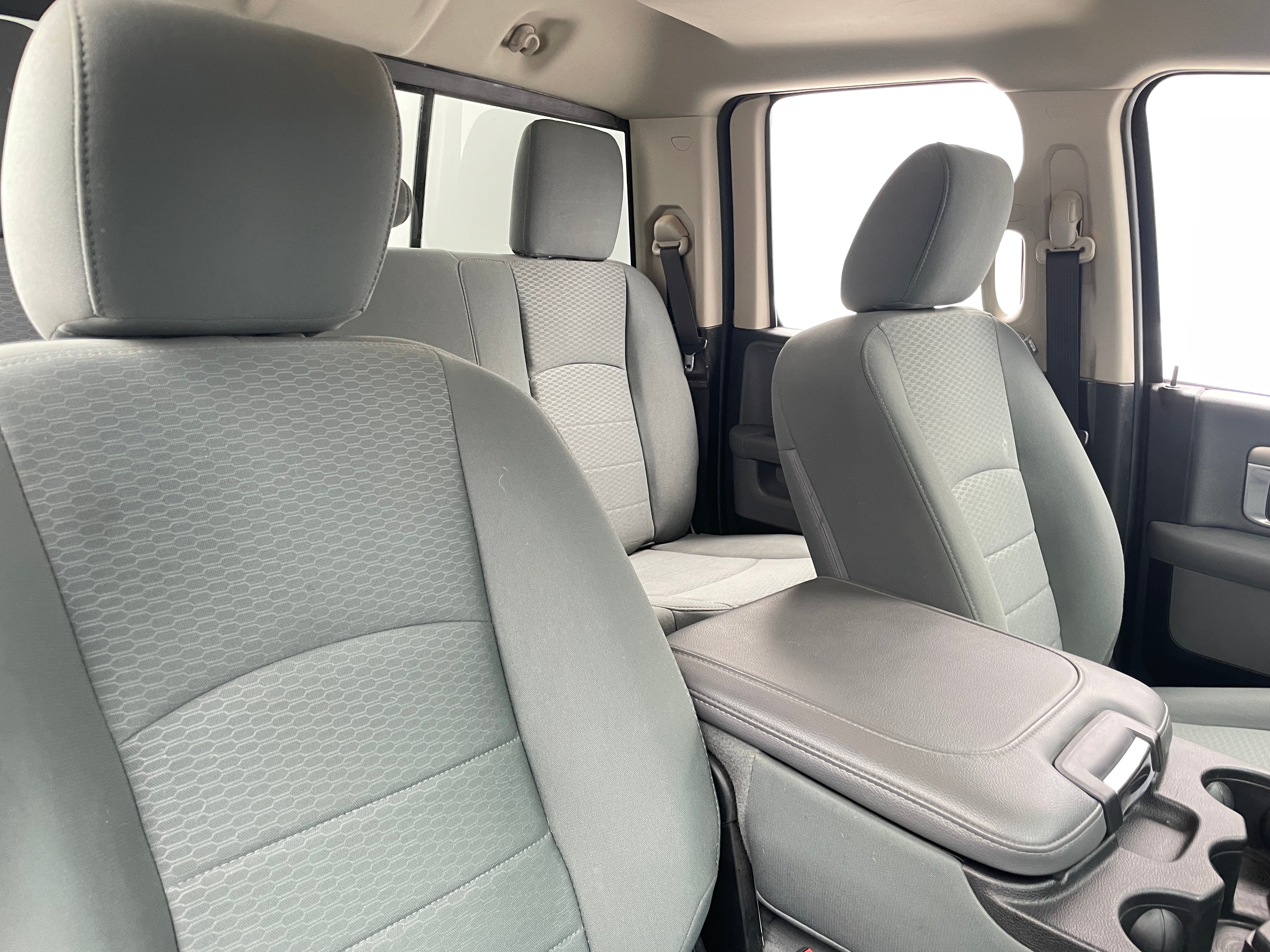 2017 RAM 1500 SLT 2