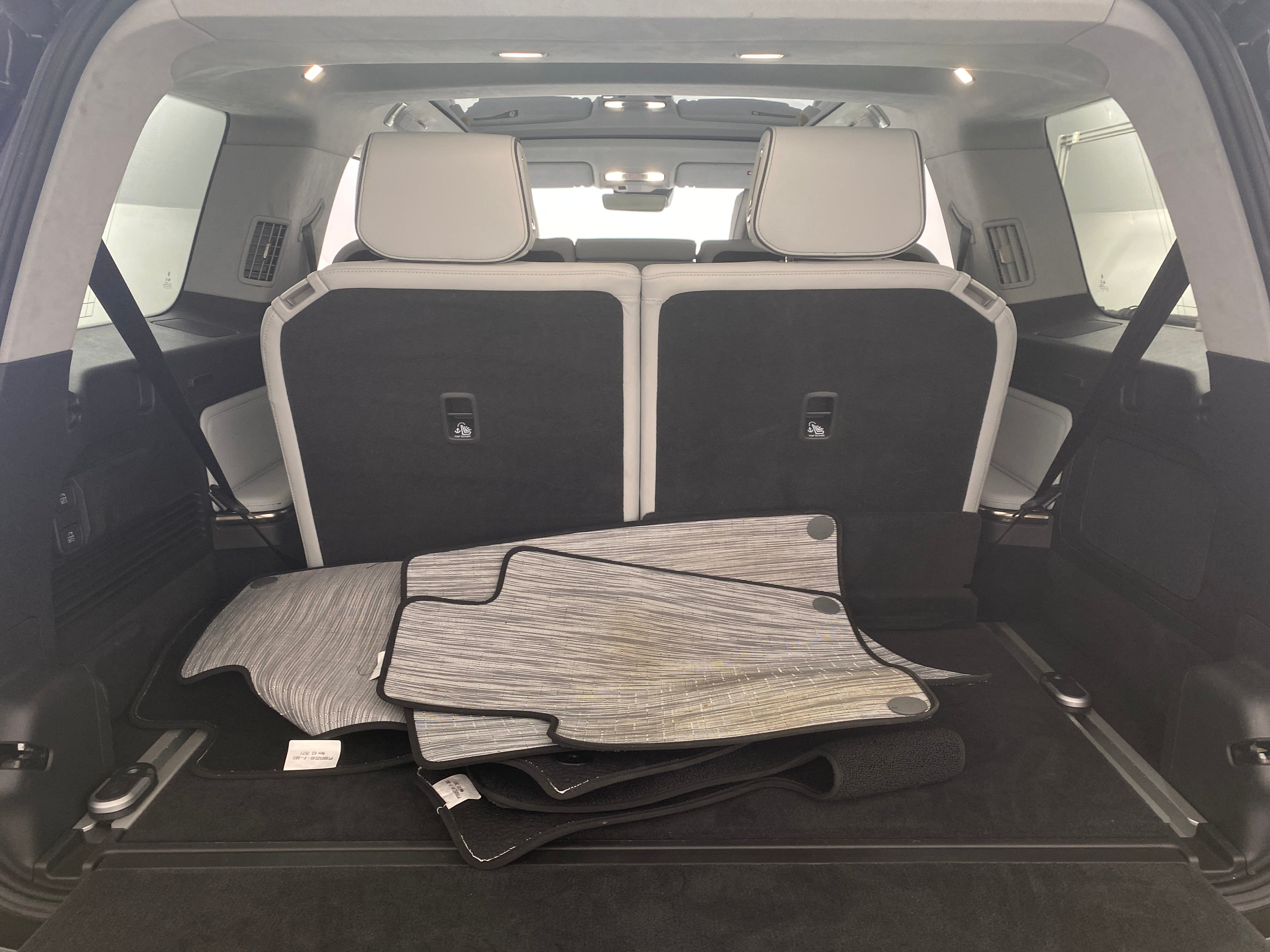 2023 Rivian R1S Adventure 6