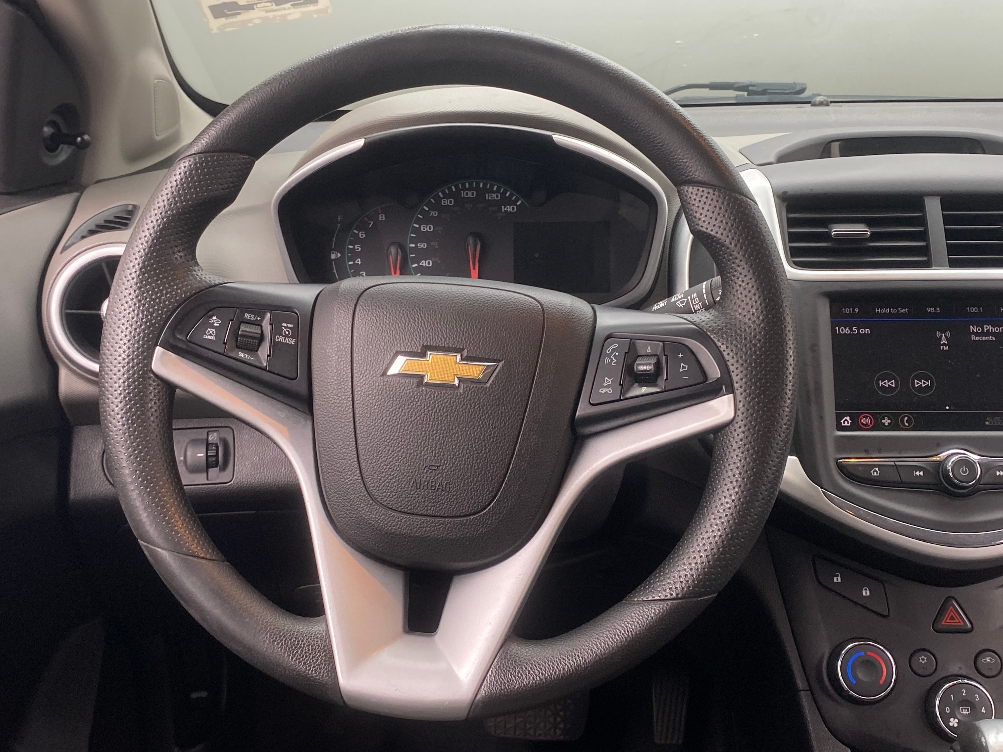 2020 Chevrolet Sonic LT 5