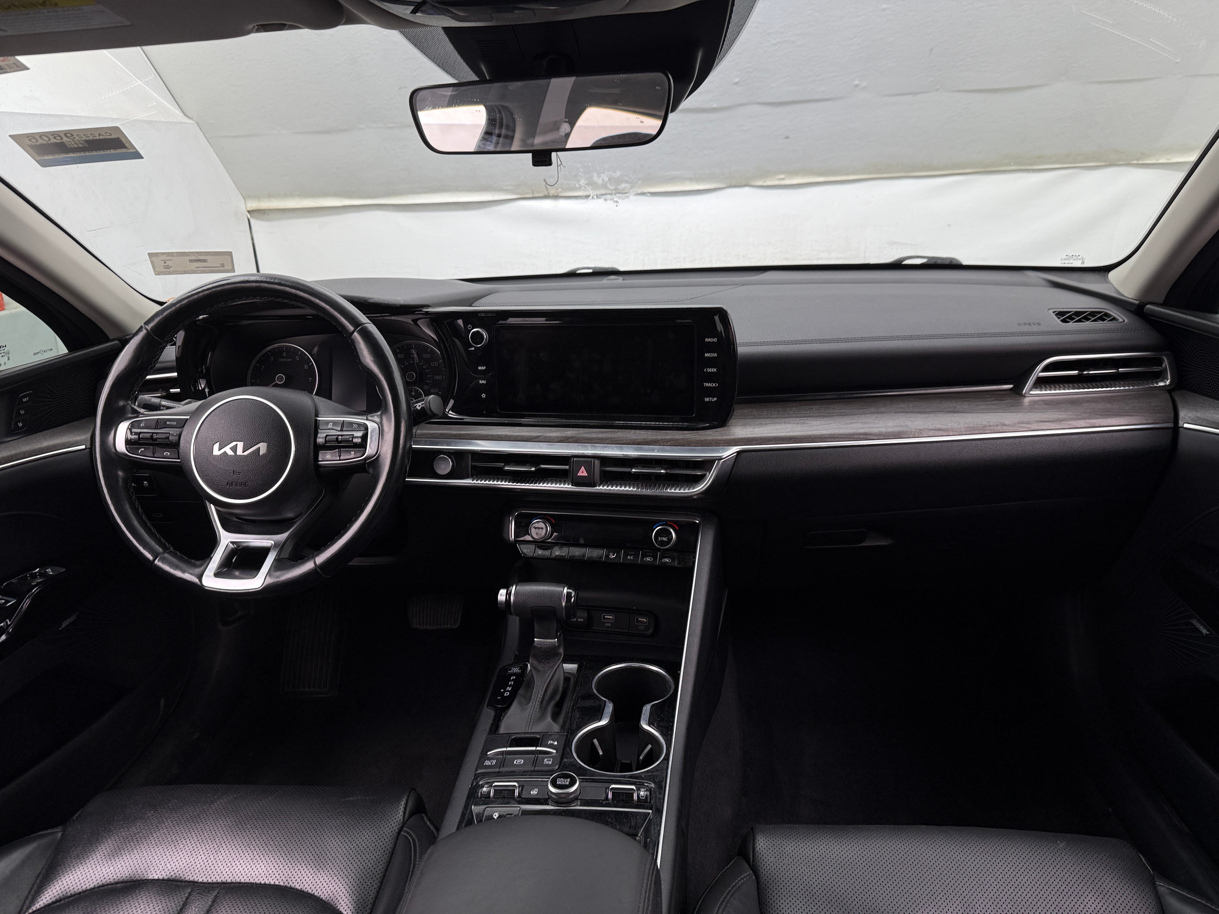 2022 Kia K5 EX 2