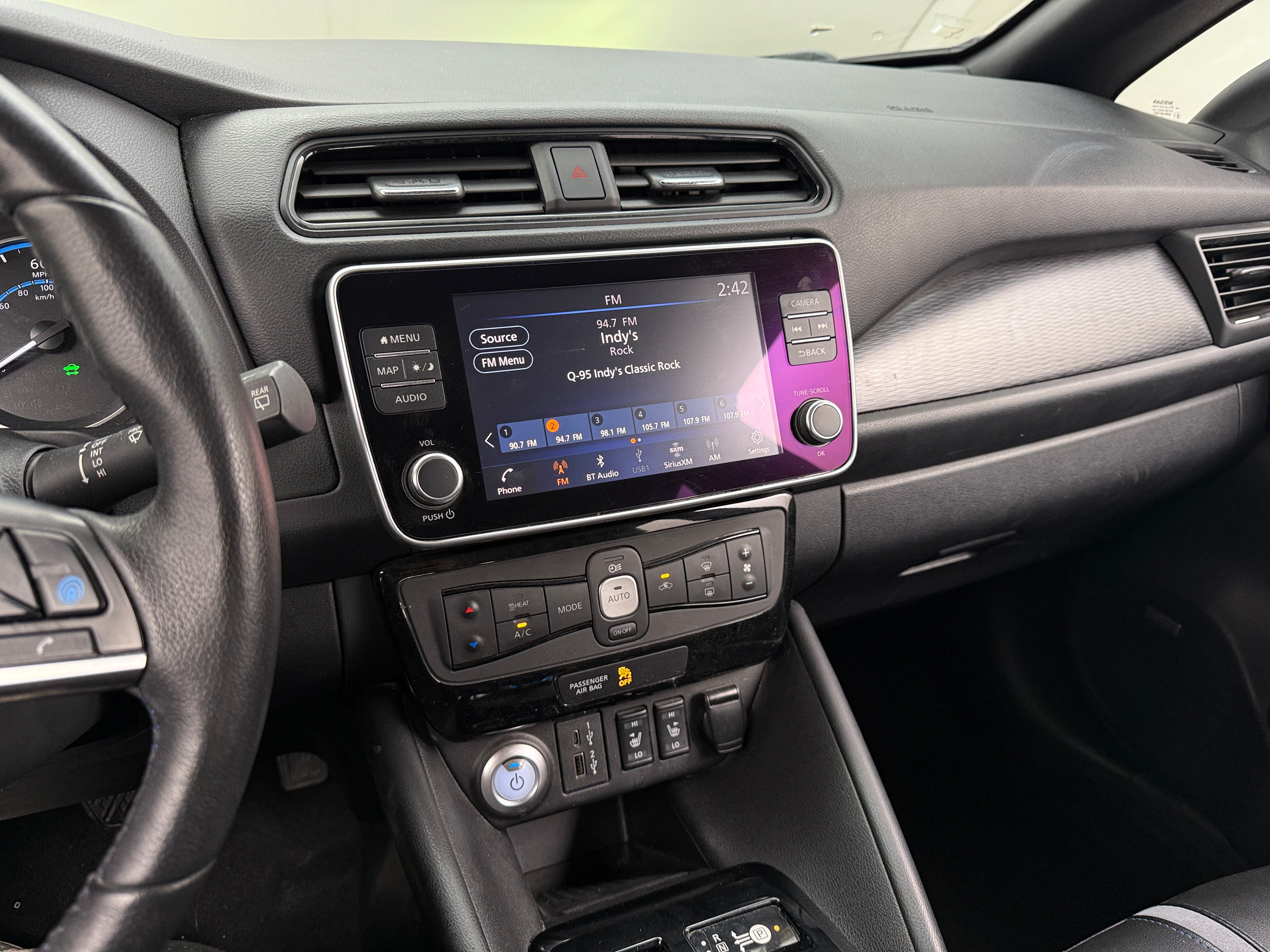 2022 Nissan Leaf SL Plus 3