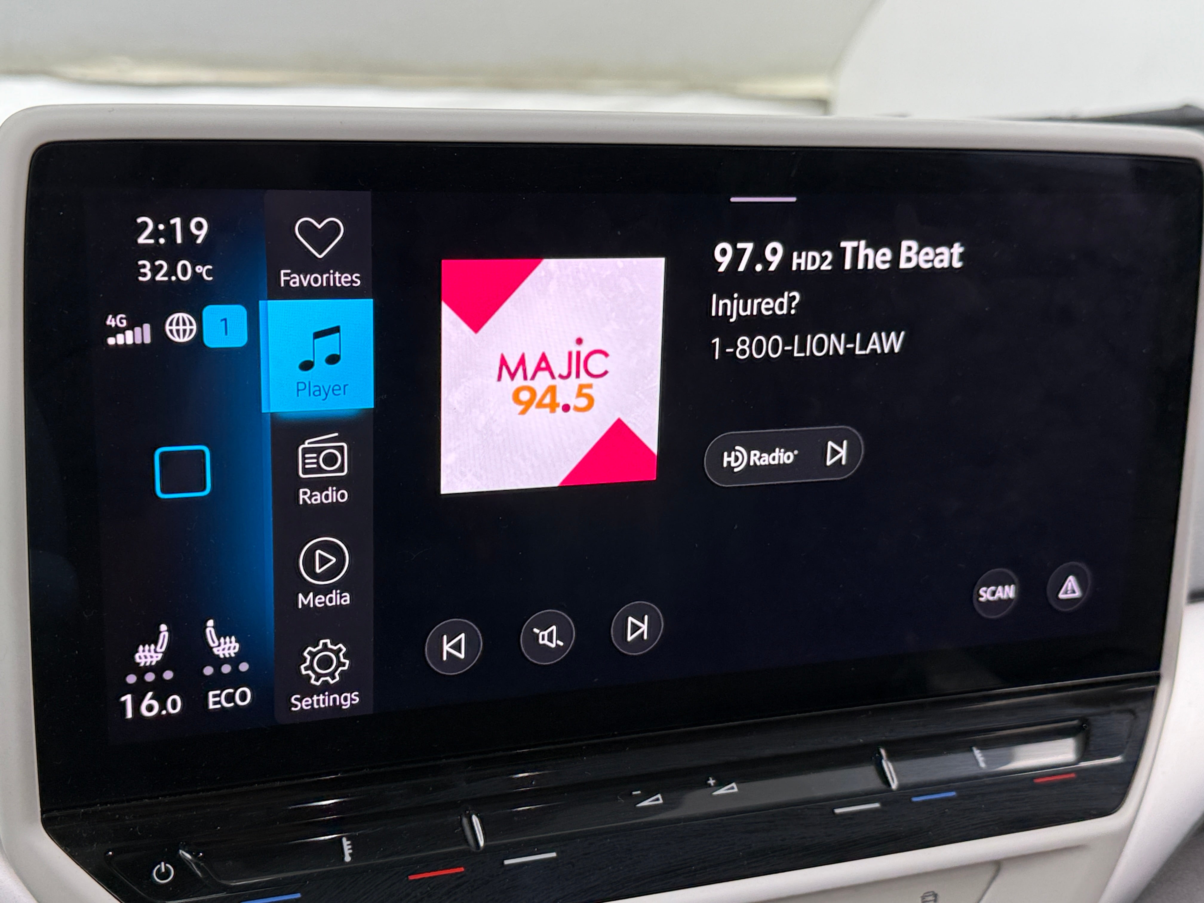2021 Volkswagen ID.4 S 3