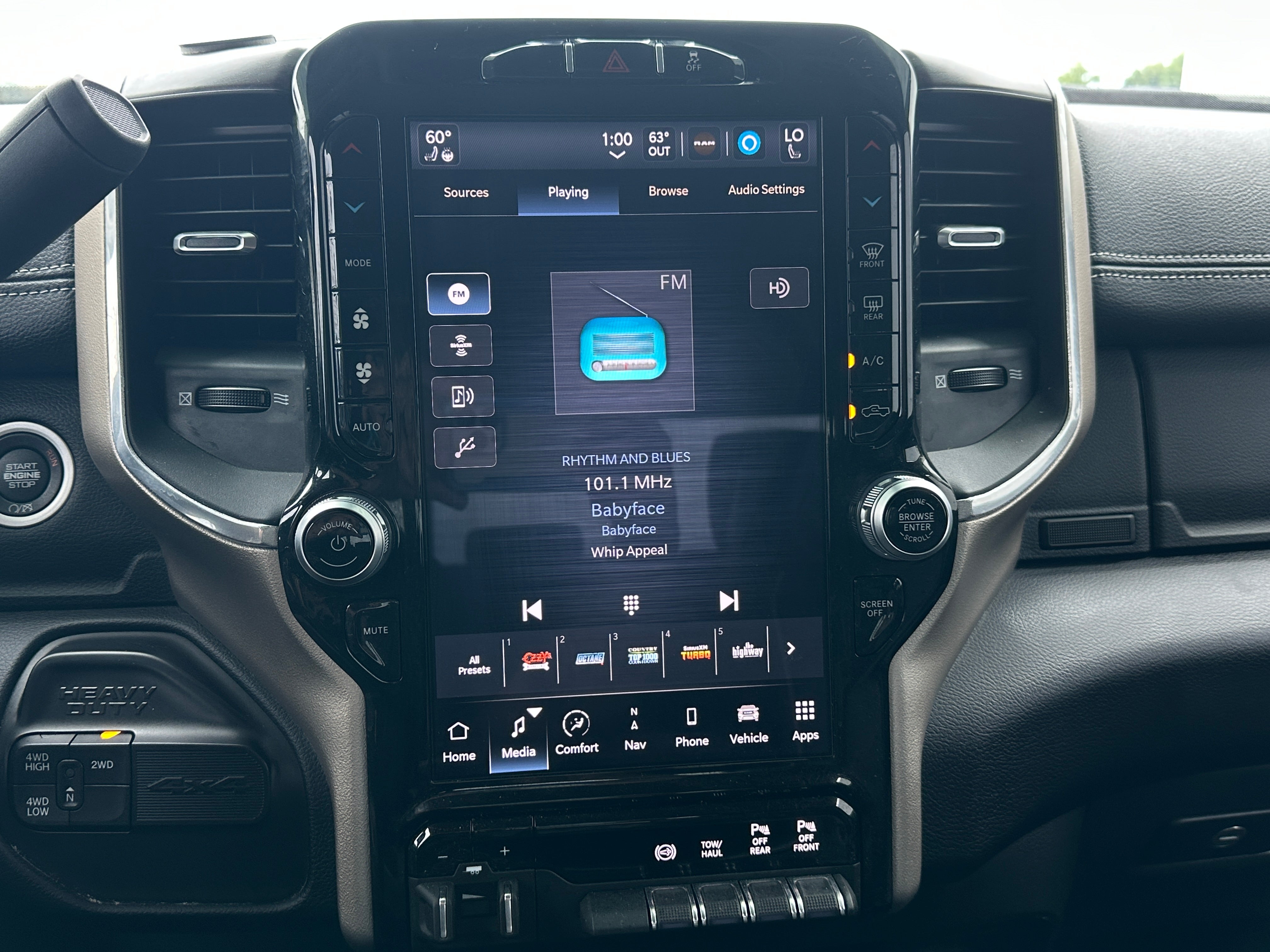 2024 RAM 2500 Laramie 3