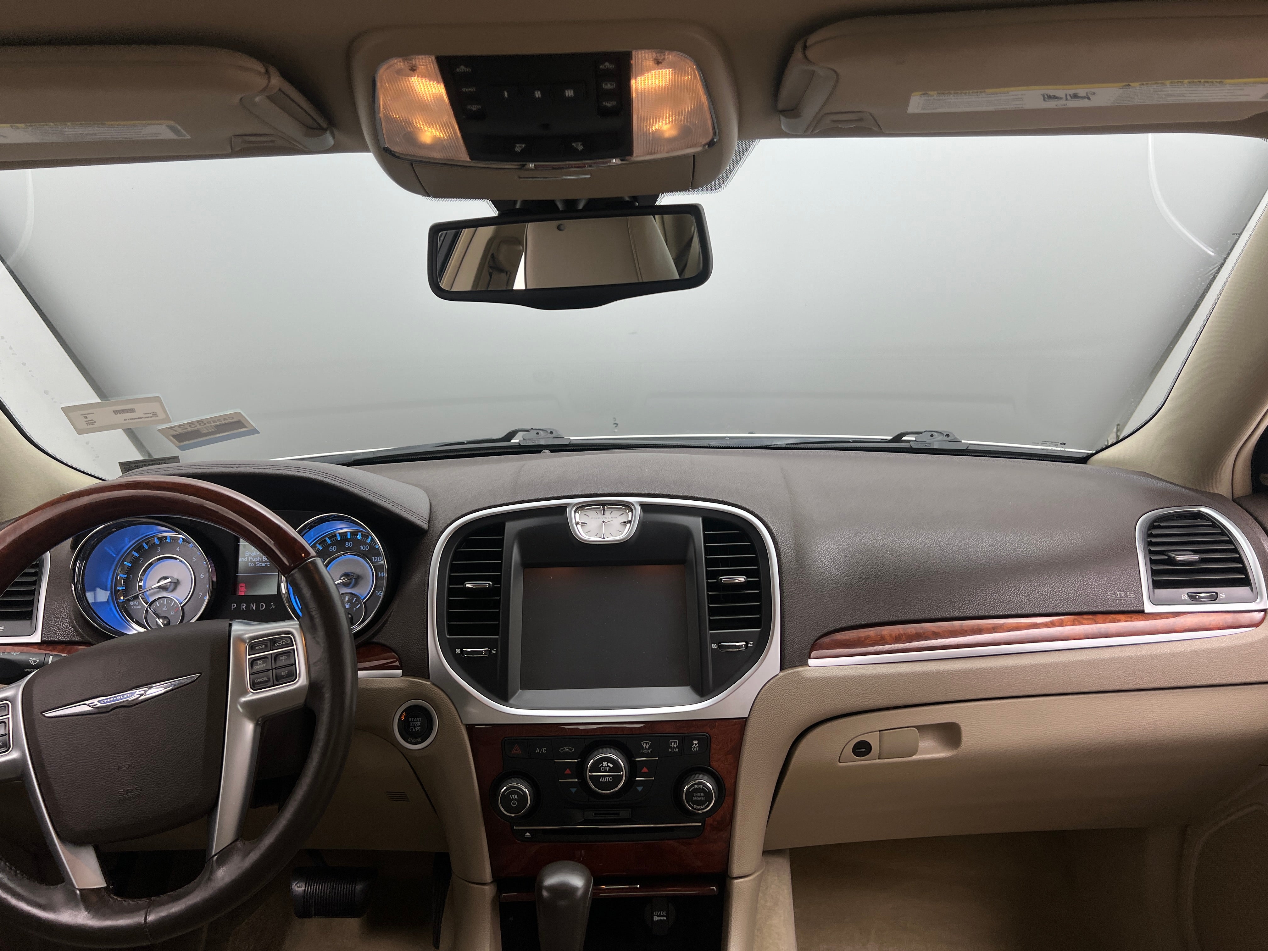 2011 Chrysler 300 C 2
