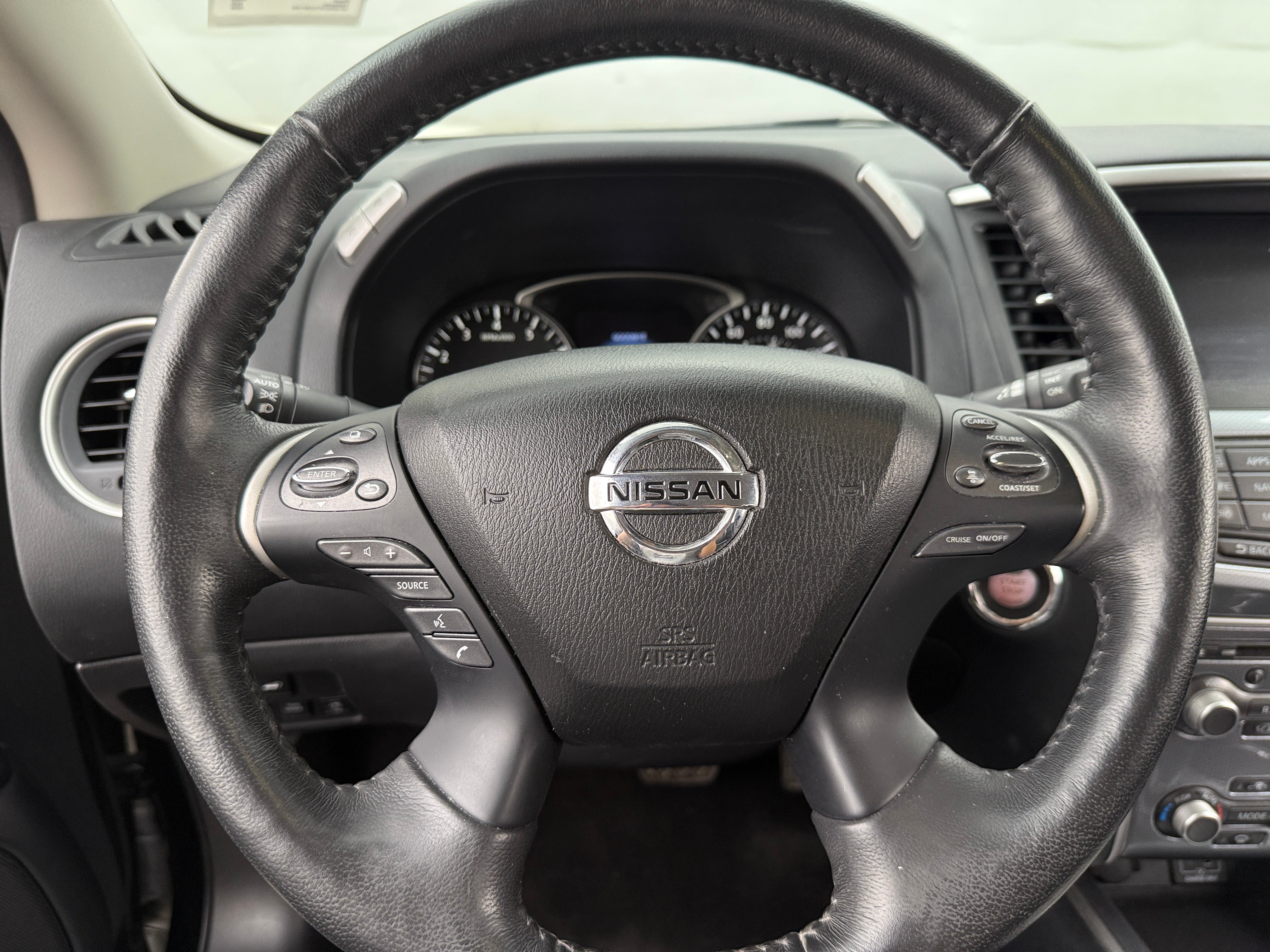 2020 Nissan Pathfinder SL 4