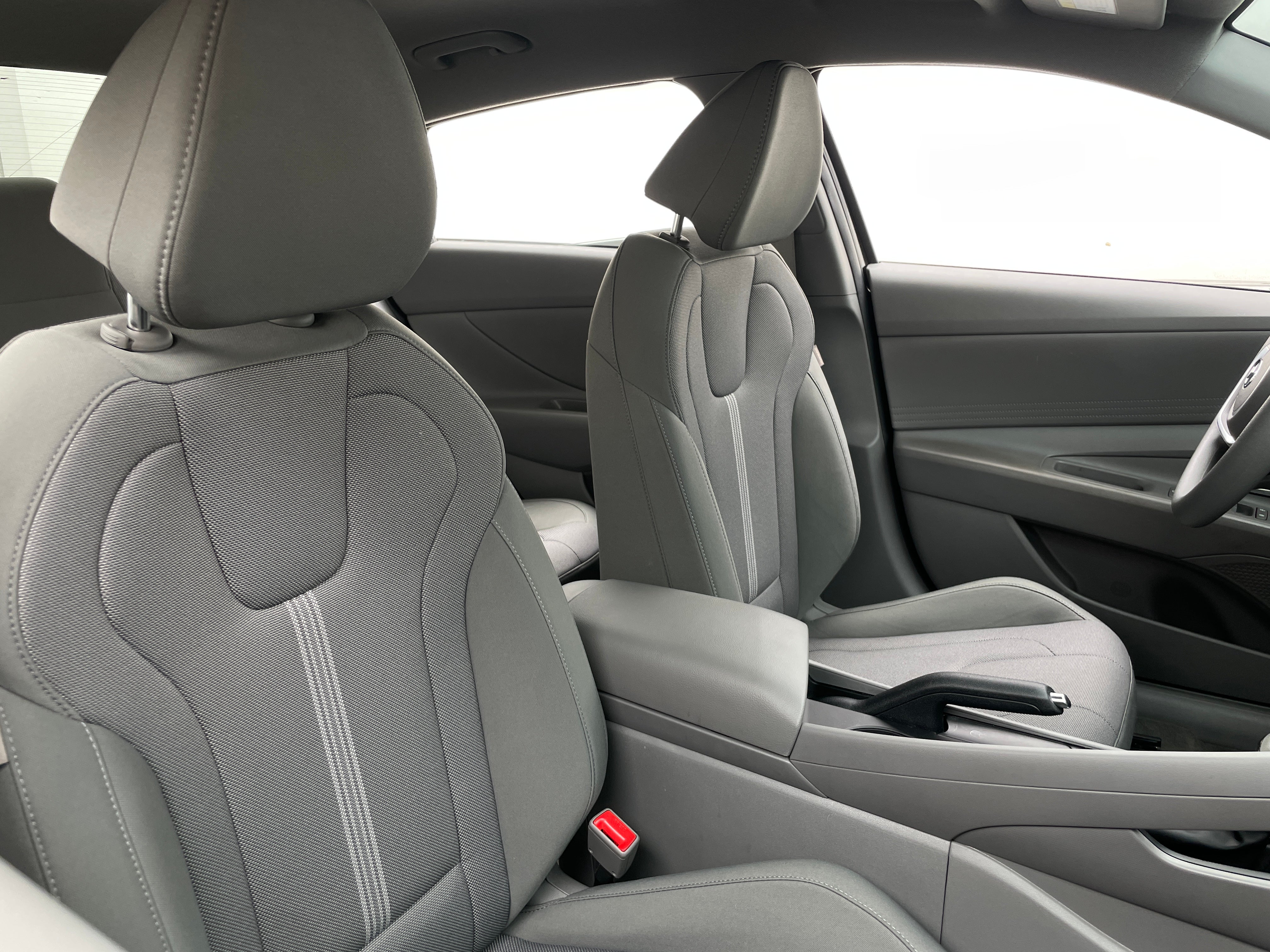 2023 Hyundai Elantra SE 2