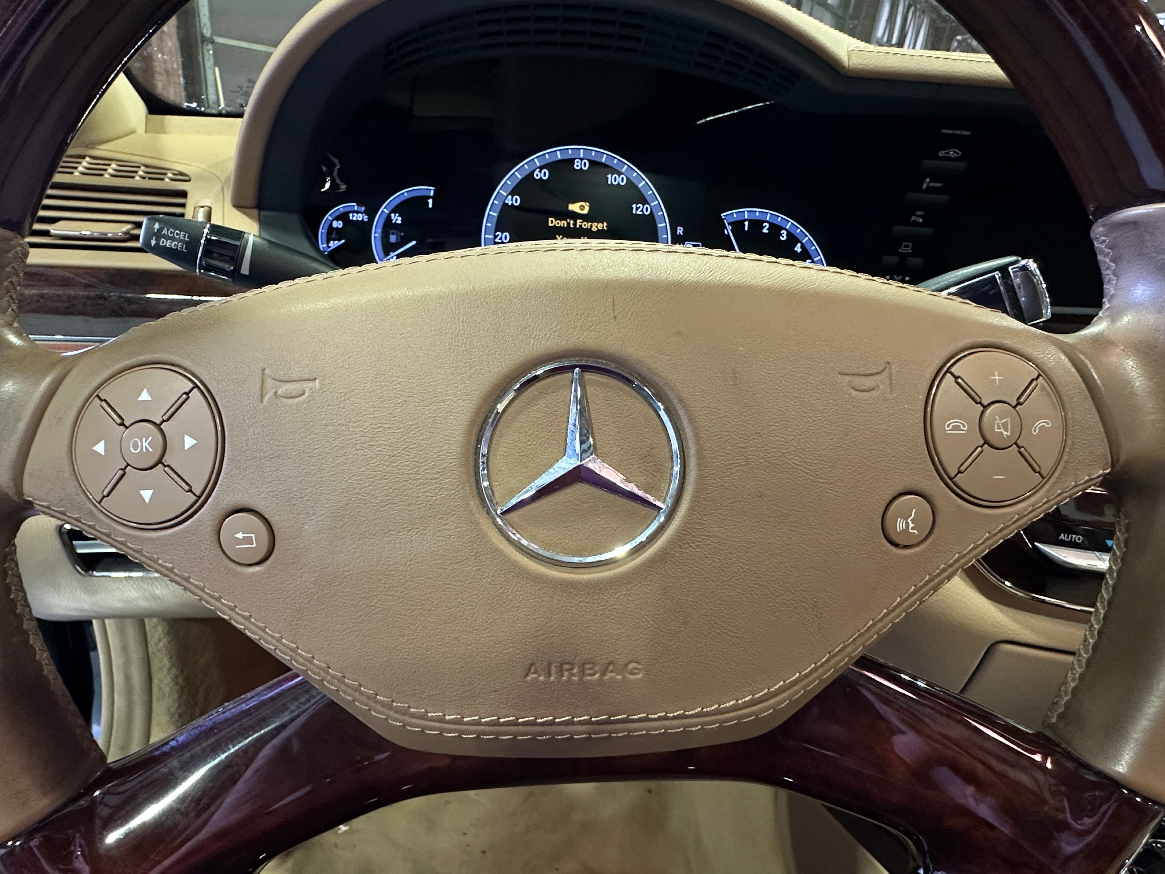 2010 Mercedes-Benz S-Class S 550 4