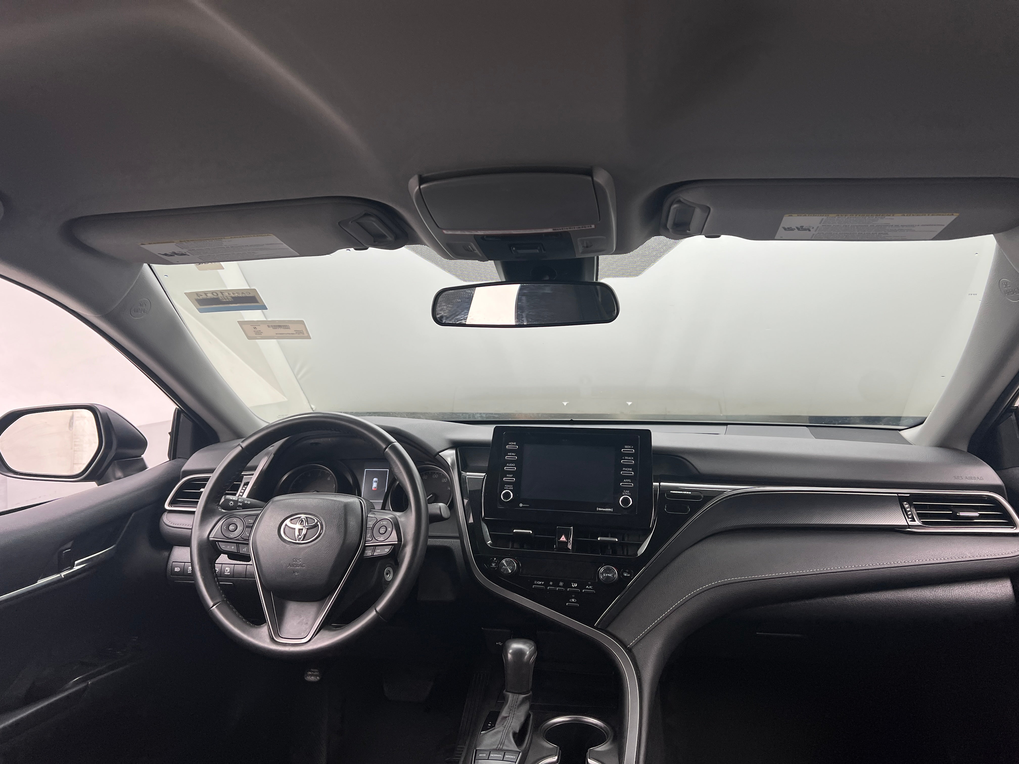 2023 Toyota Camry SE 2