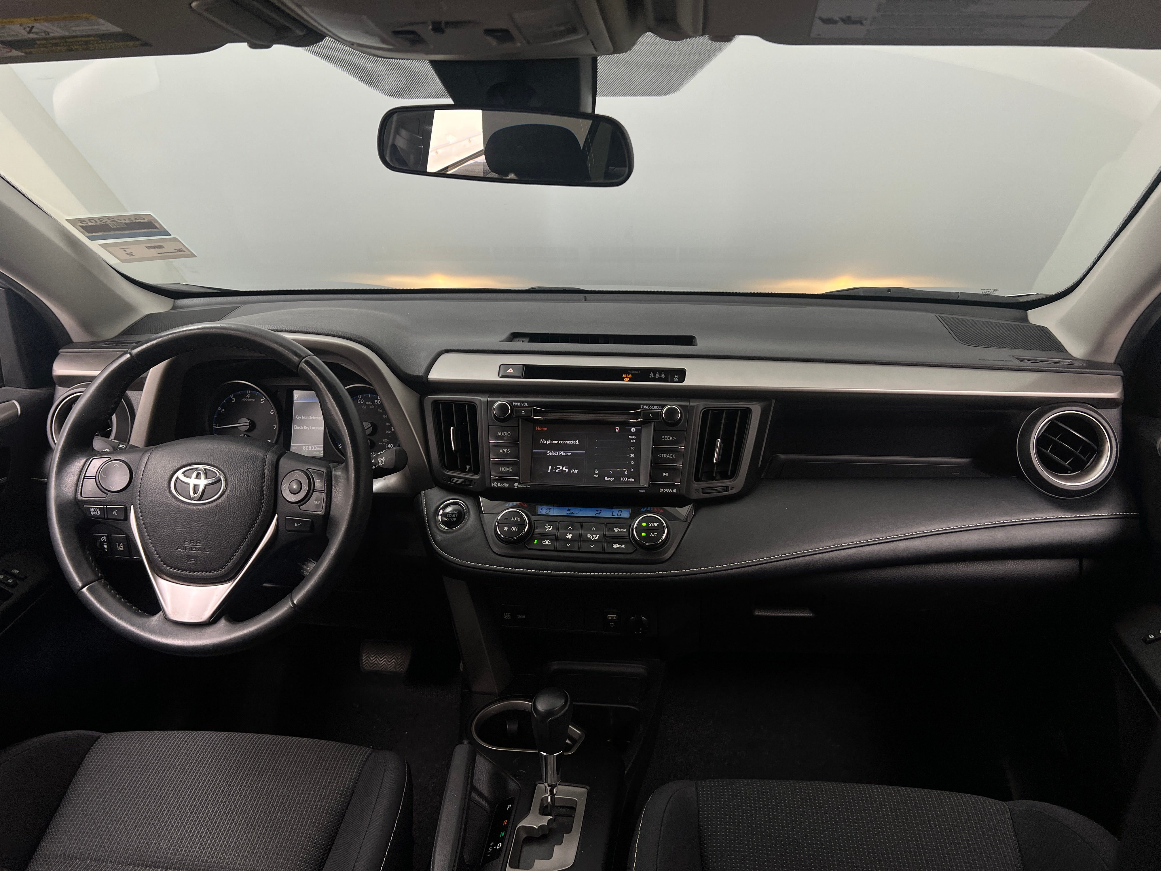 2018 Toyota RAV4 XLE 3