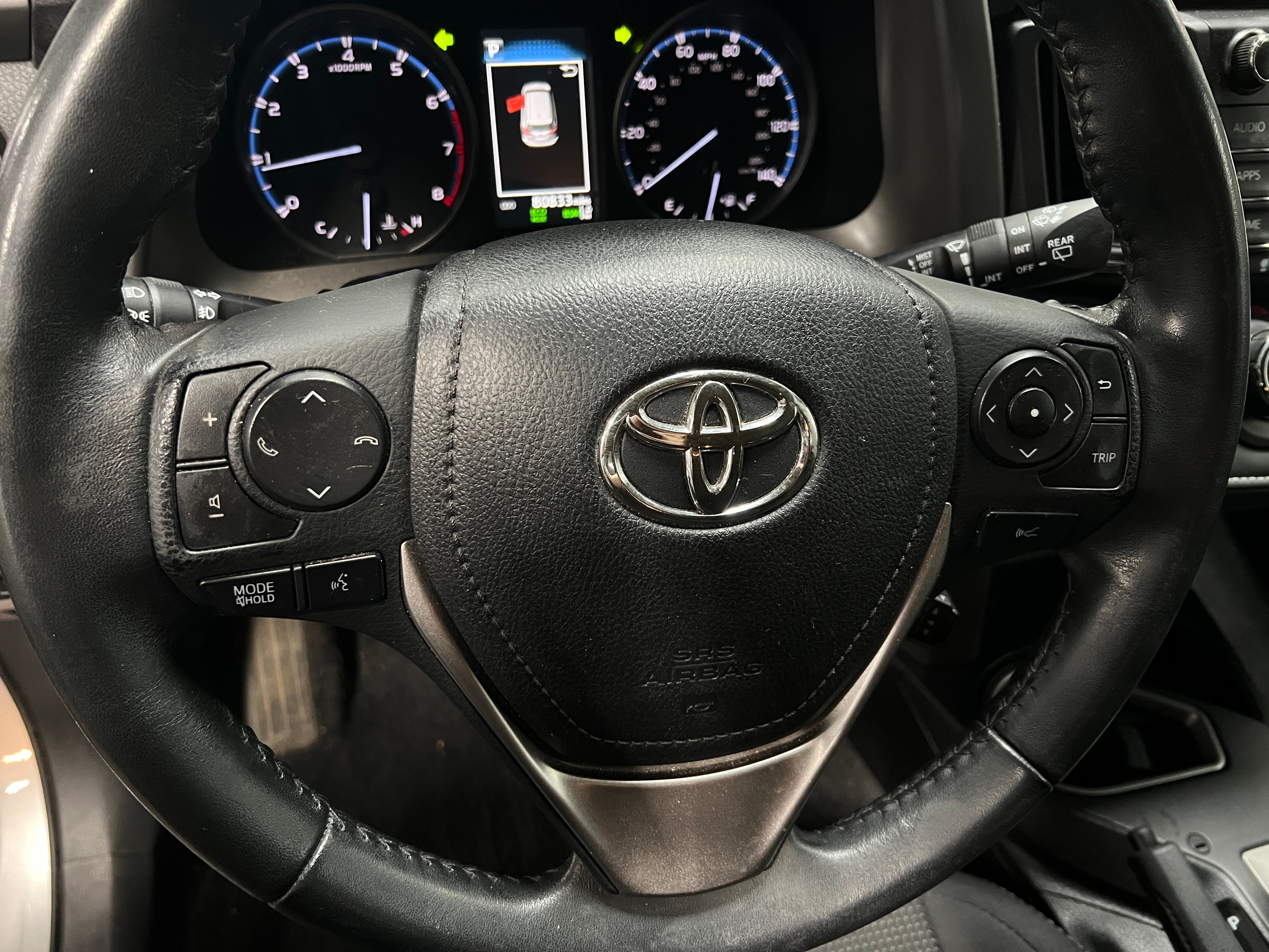 2018 Toyota RAV4 XLE 5