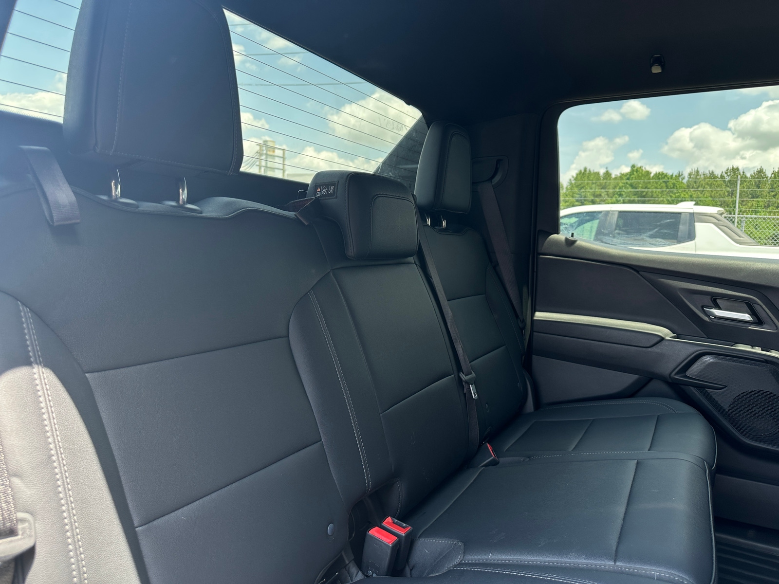 Thumbnail: 2024 Chevrolet Silverado EV - 5