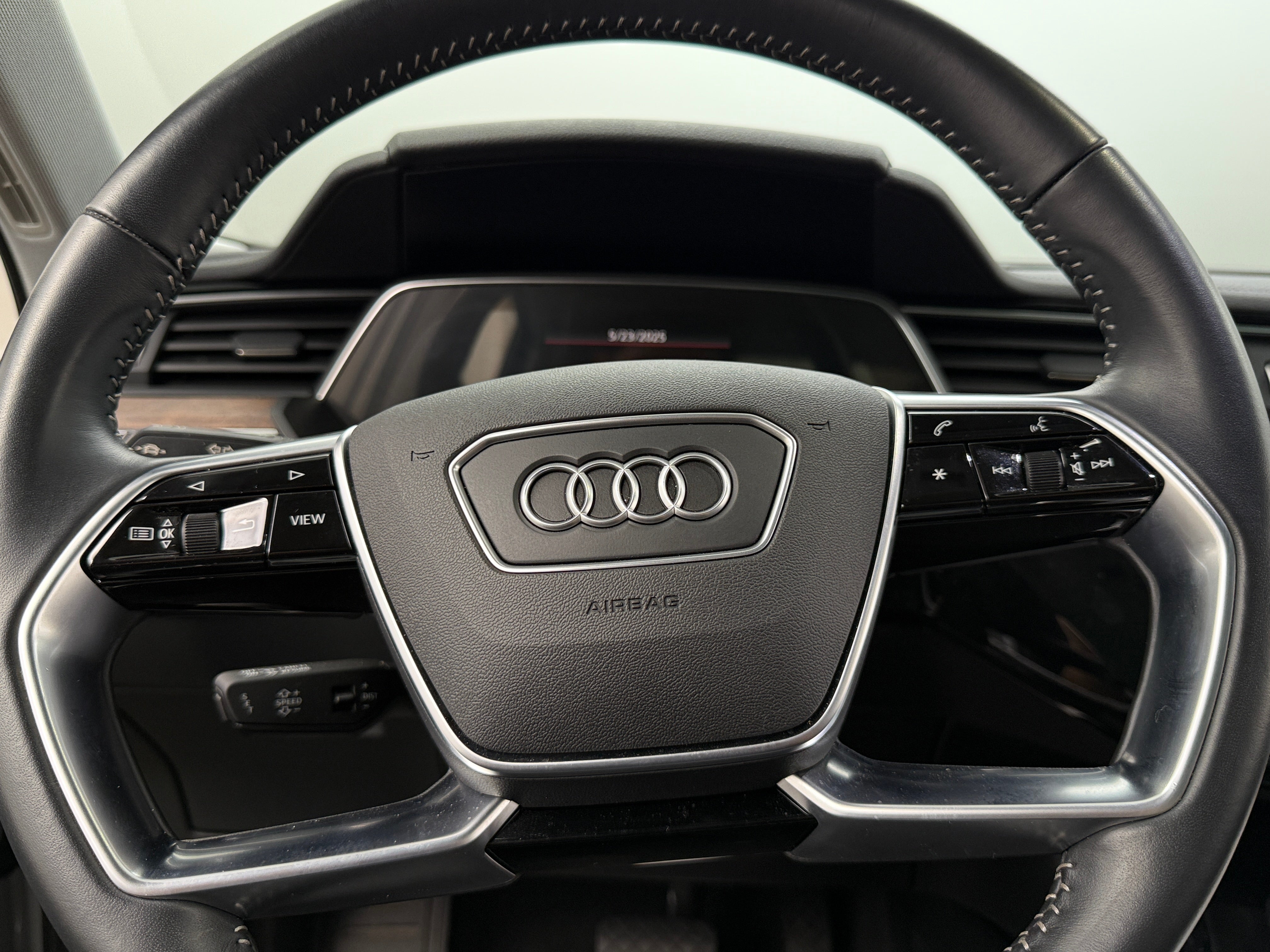 2020 Audi e-tron S Premium Plus 4