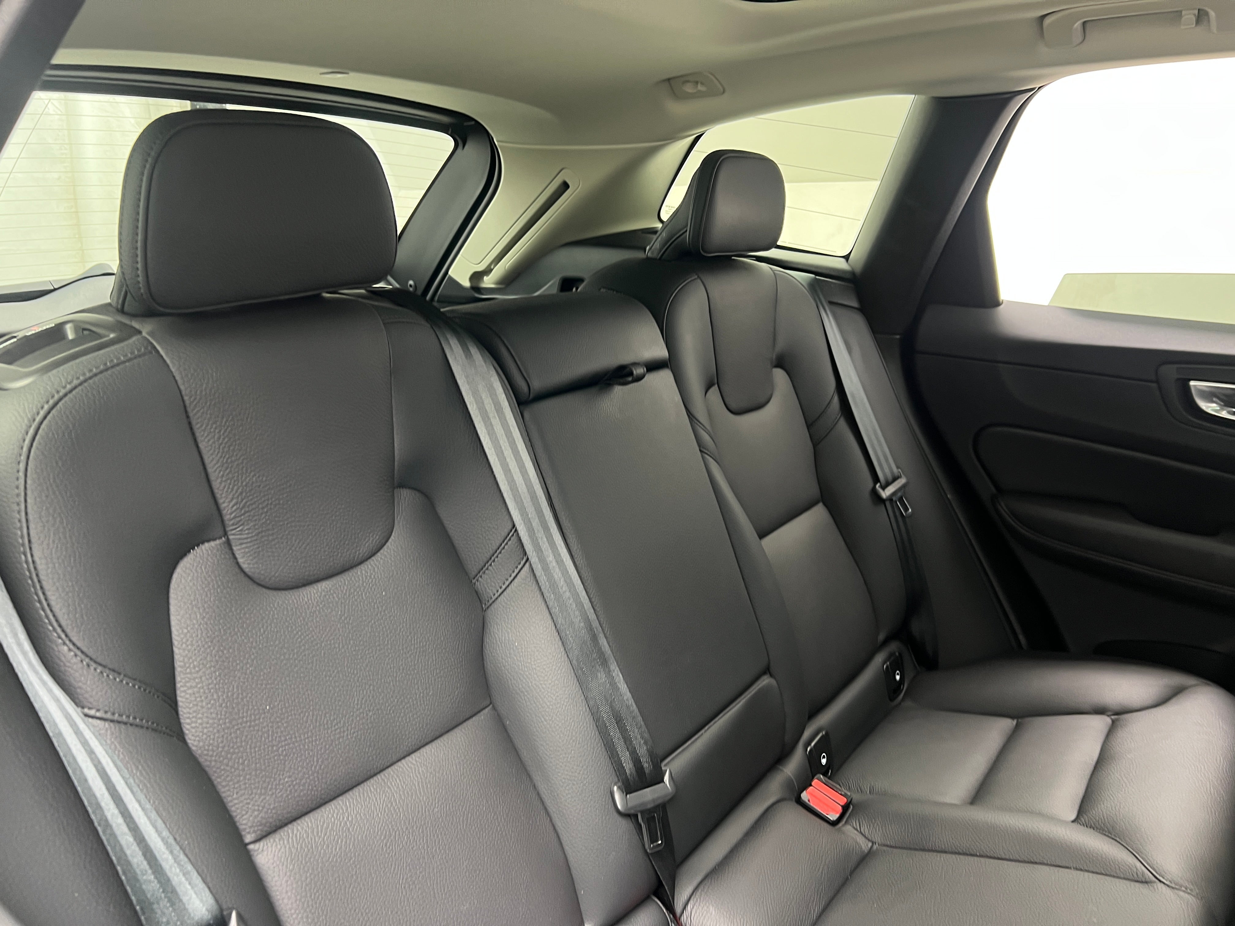2024 Volvo XC60 B5 Plus 5