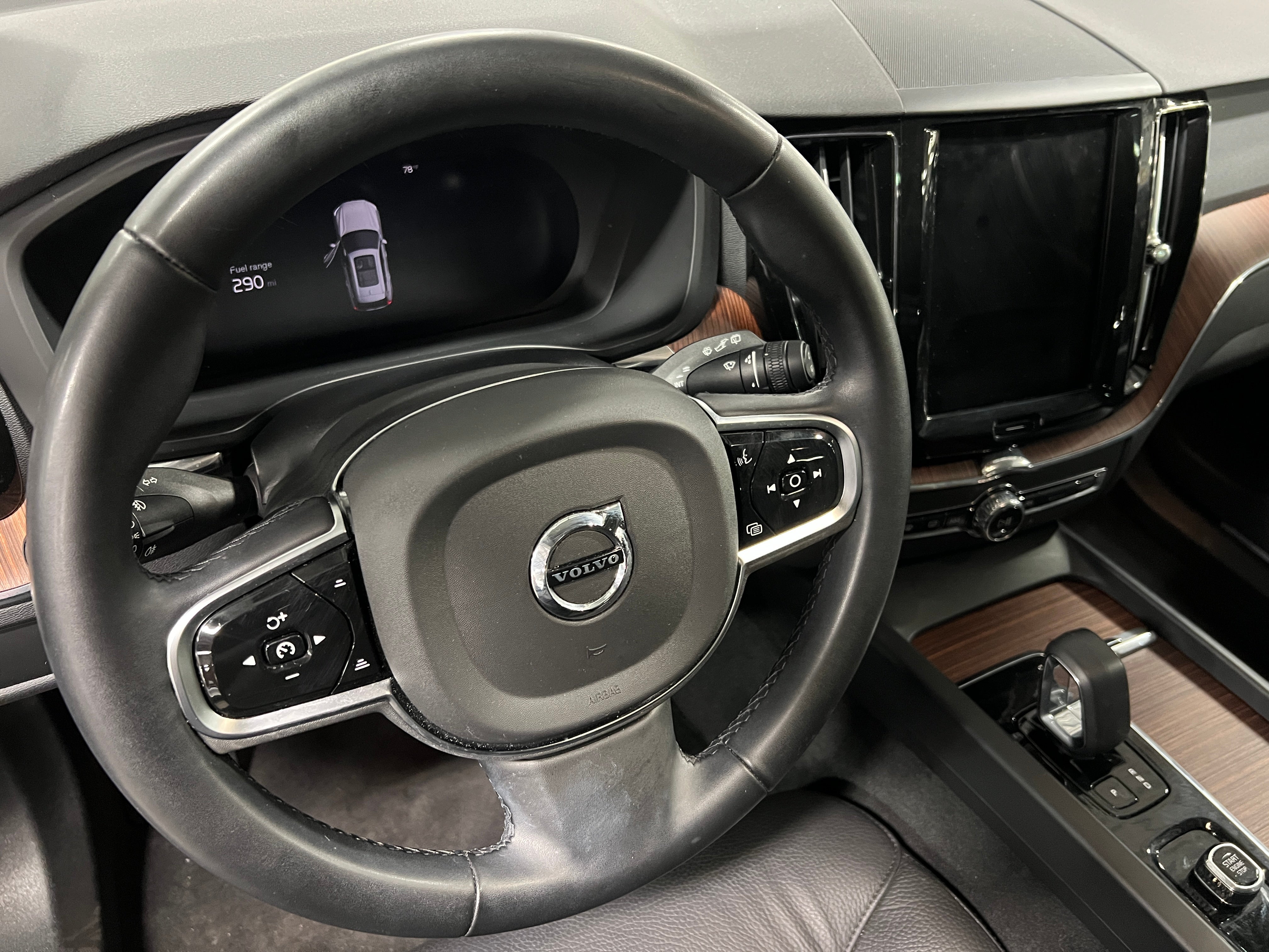 2024 Volvo XC60 B5 Plus 4
