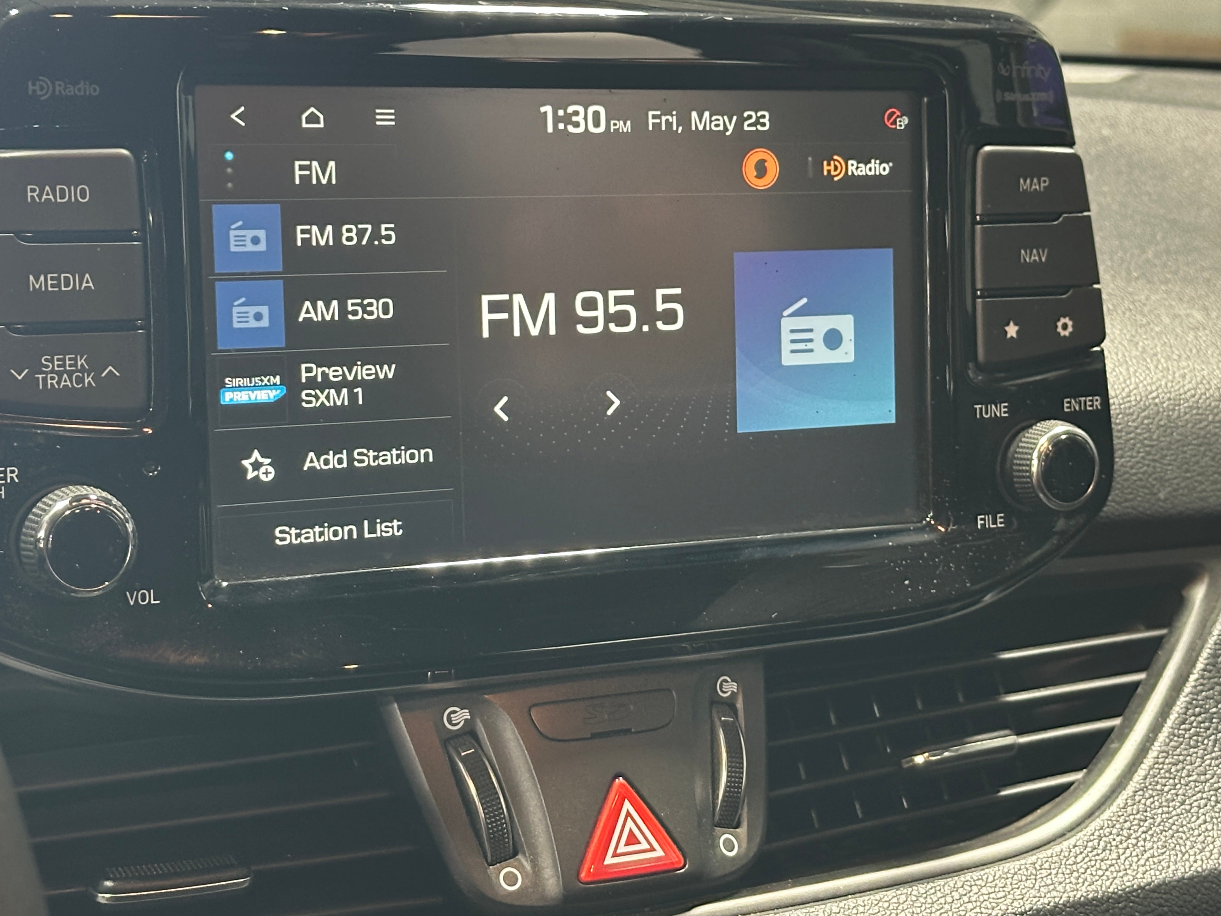 2018 Hyundai Elantra Base 3