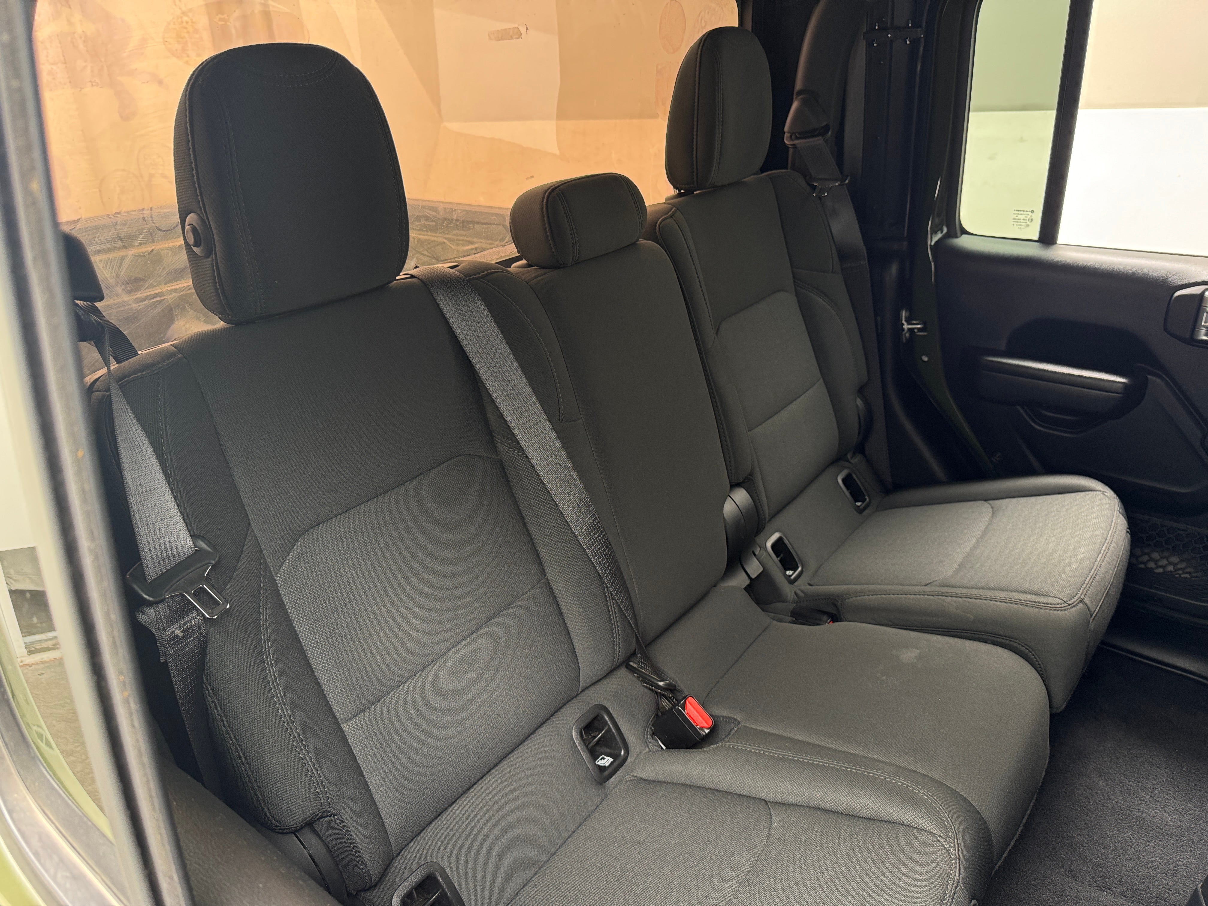 2021 Jeep Gladiator Willys 6