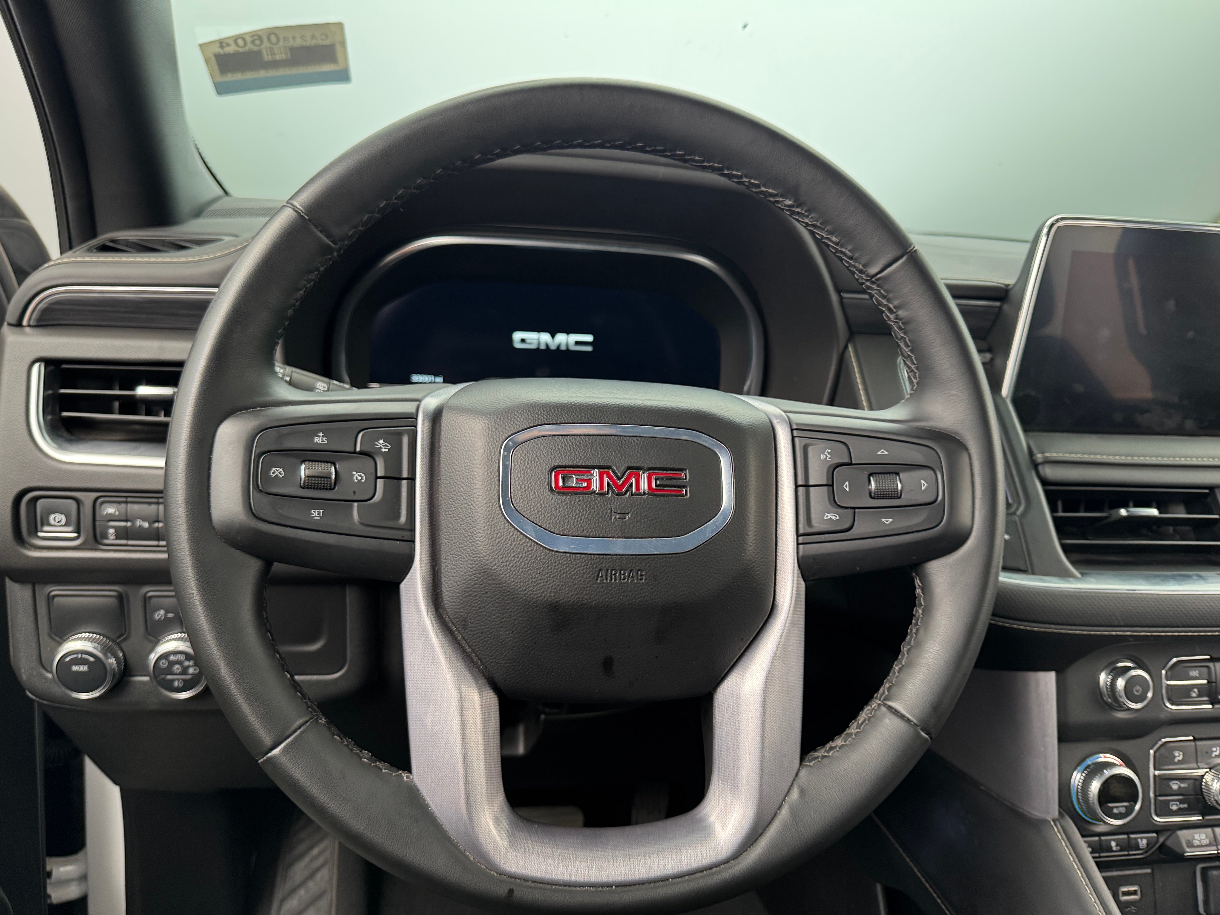 2024 GMC Yukon XL SLT 4