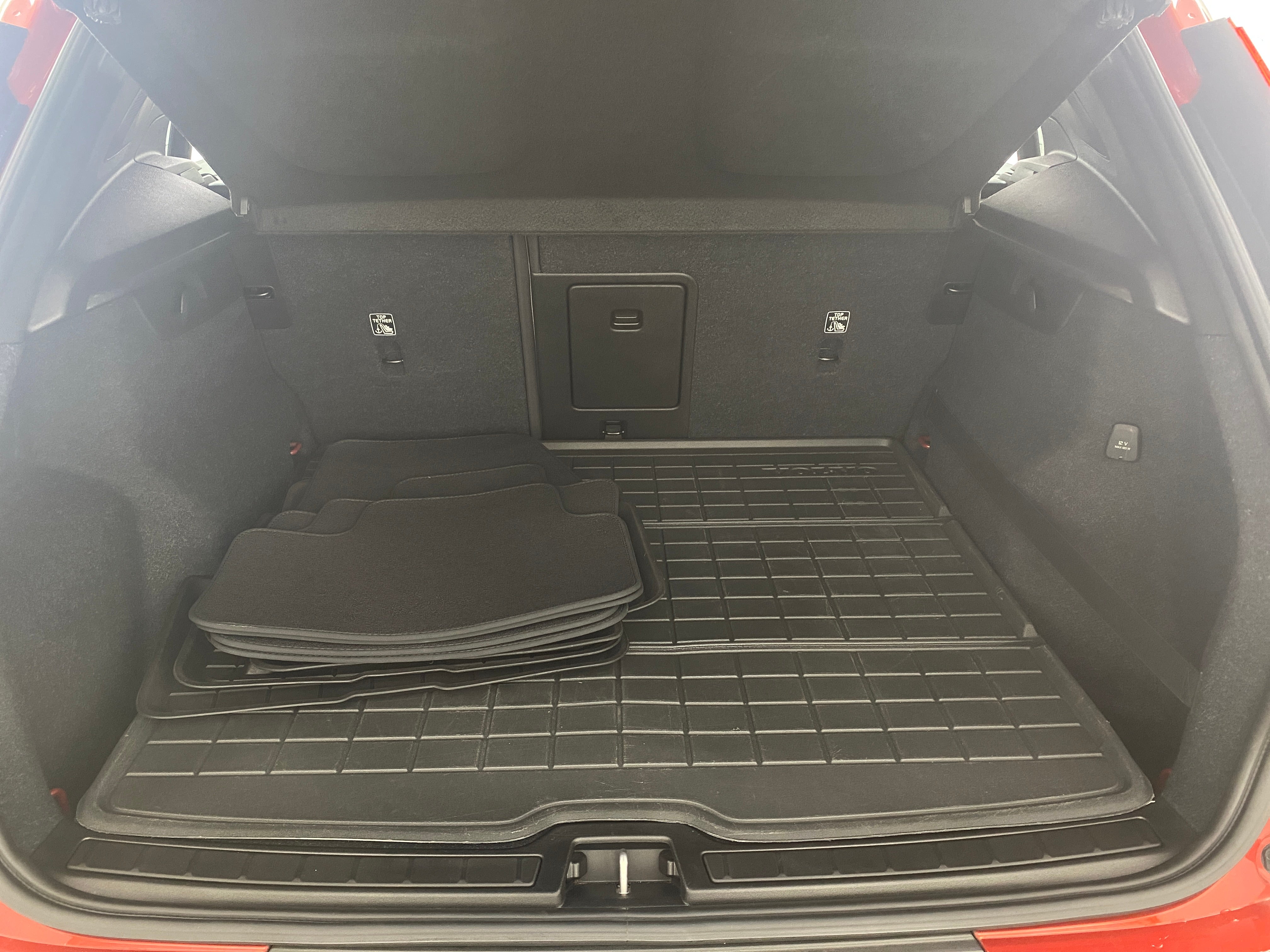 2020 Volvo XC40 T5 Momentum 6