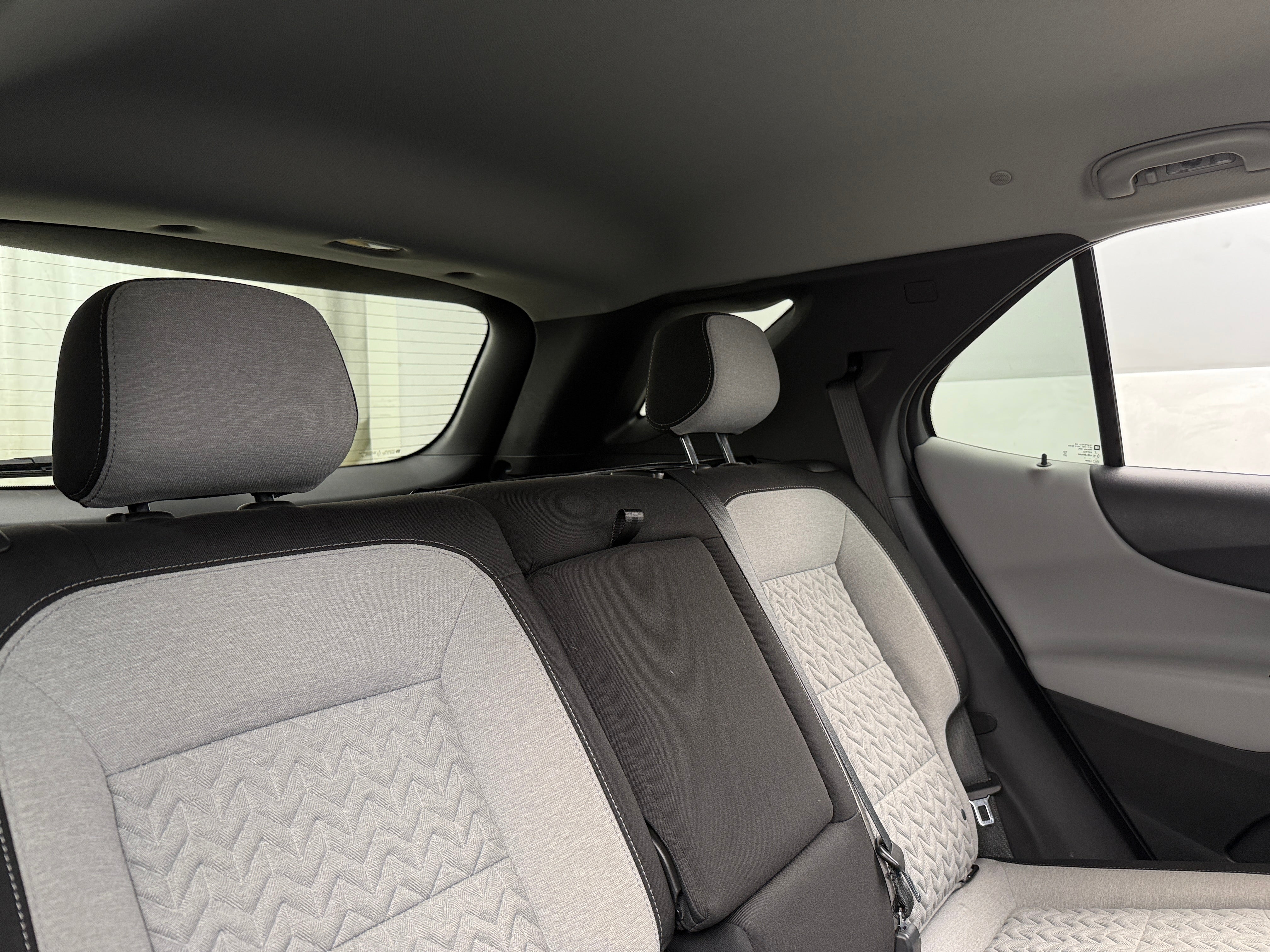 2022 Chevrolet Equinox LS 6