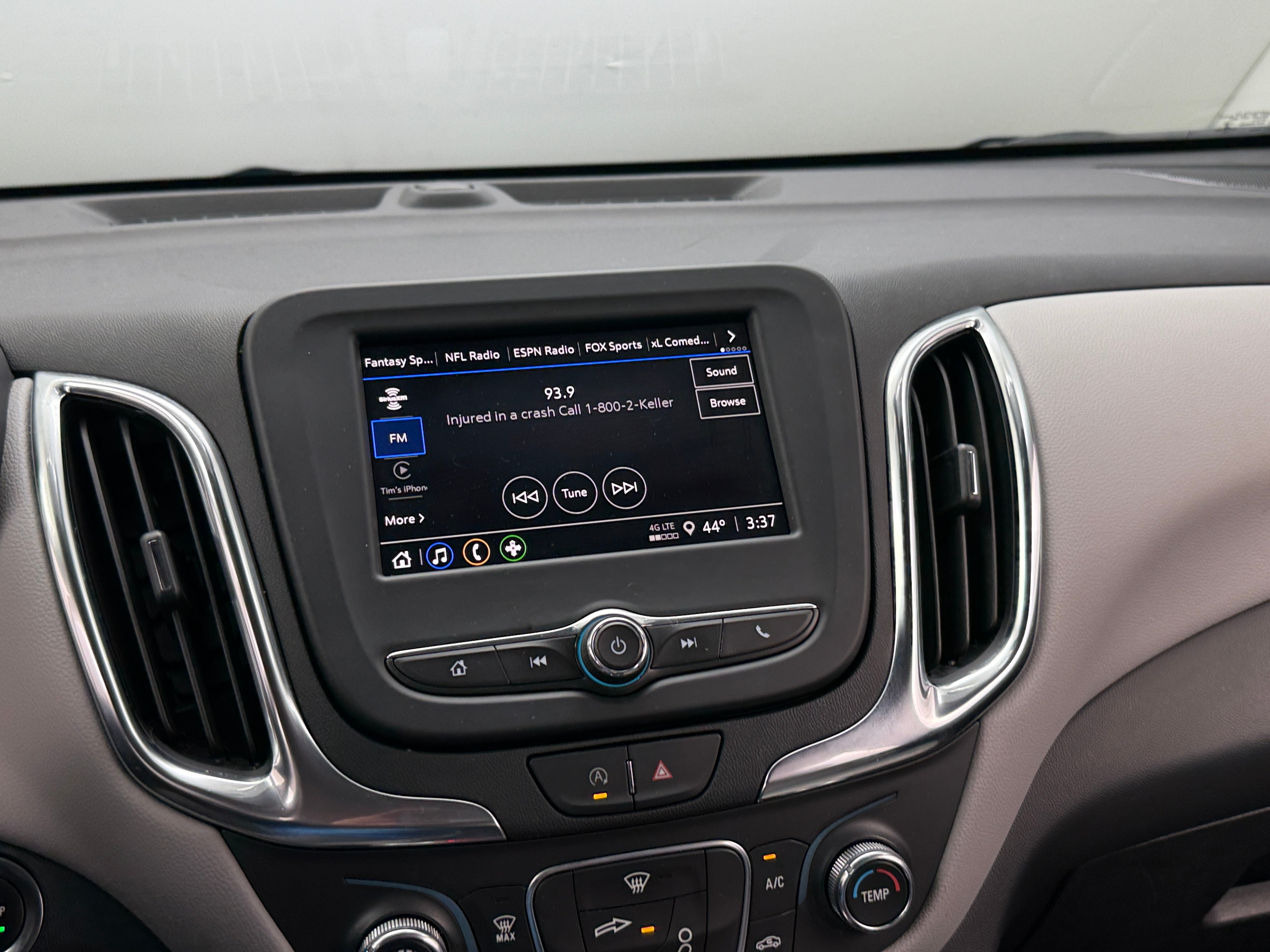 2022 Chevrolet Equinox LS 4