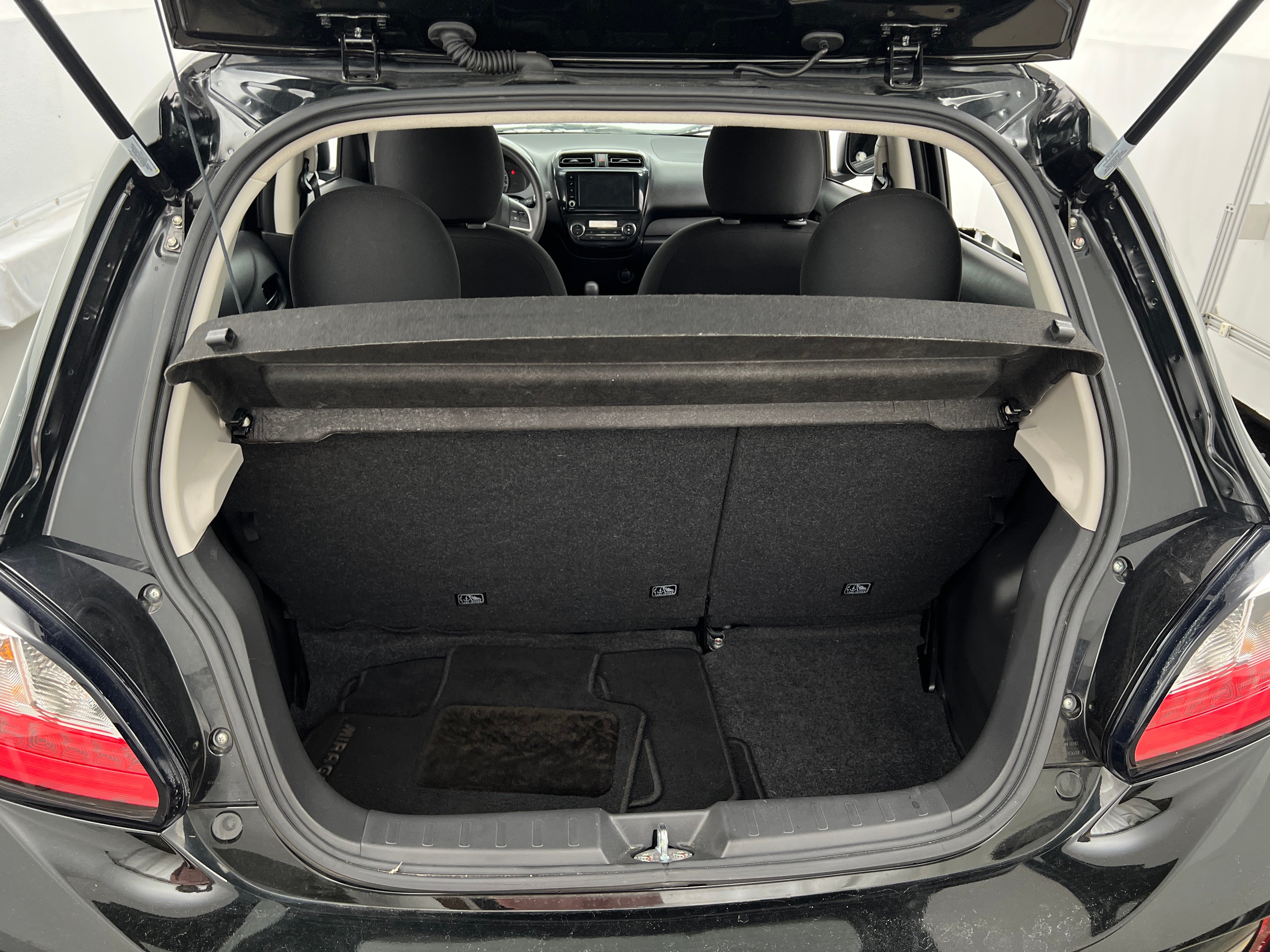 2023 Mitsubishi Mirage LE 7
