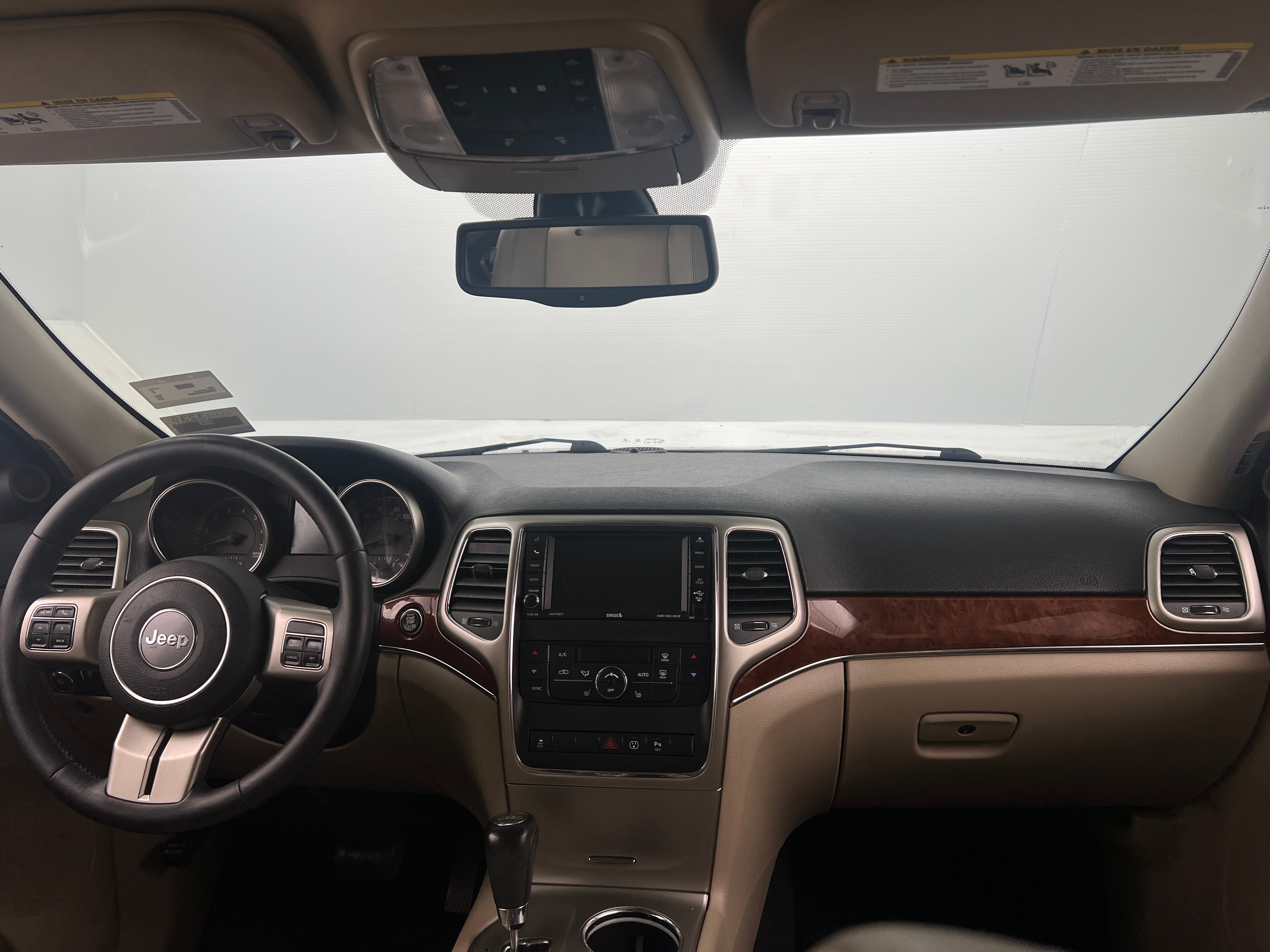 2013 Jeep Grand Cherokee Limited Edition 2