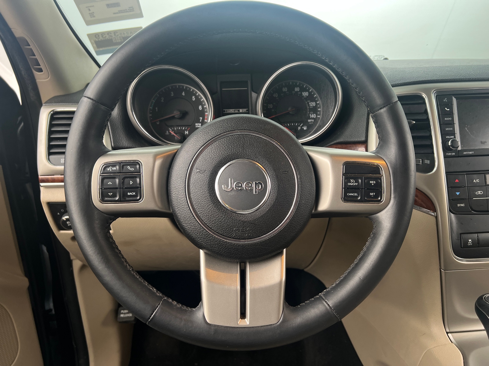 Thumbnail: 2013 Jeep Grand Cherokee - 4