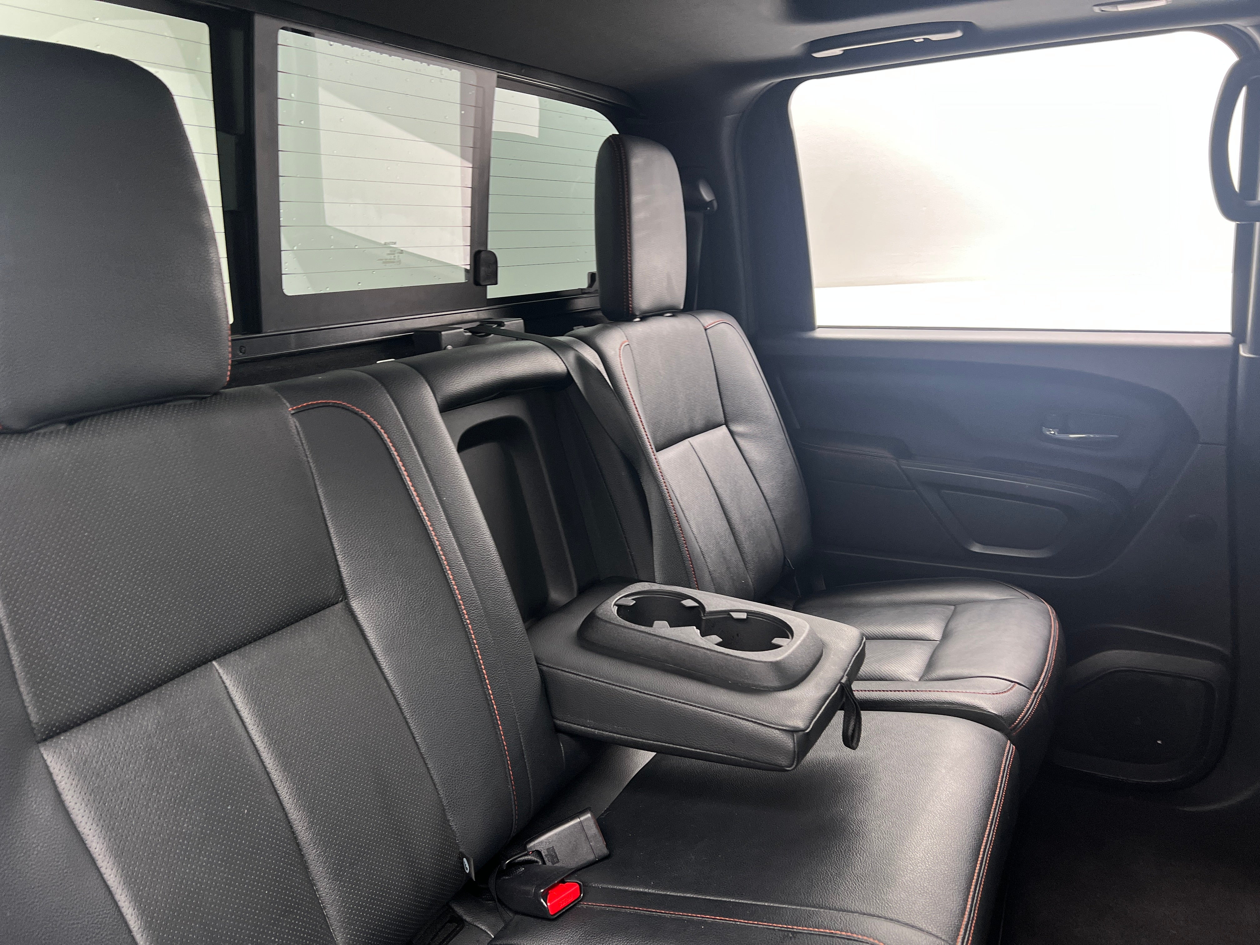 2023 Nissan Titan PRO-4X 5