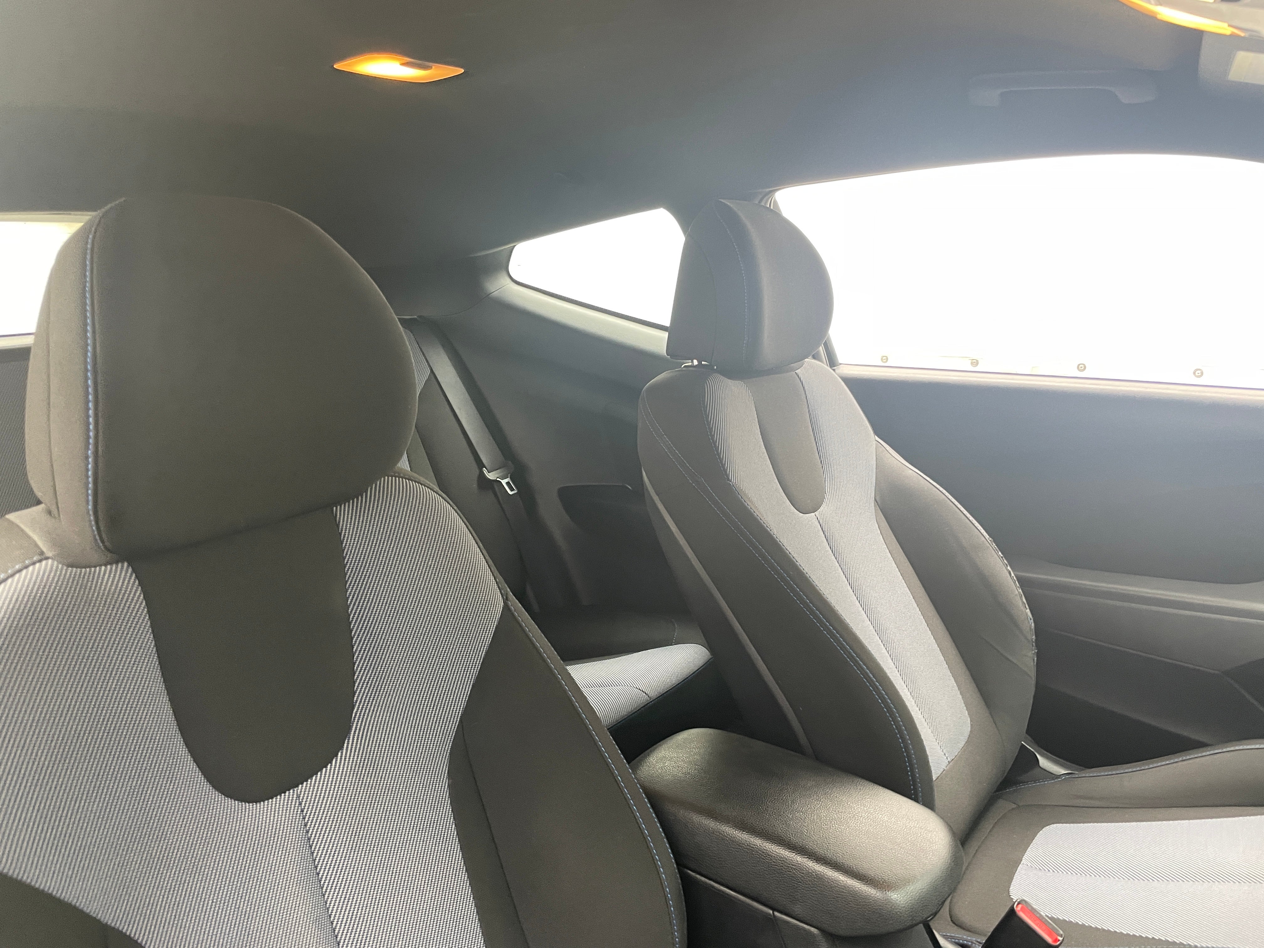 2020 Hyundai Veloster 2.0 2