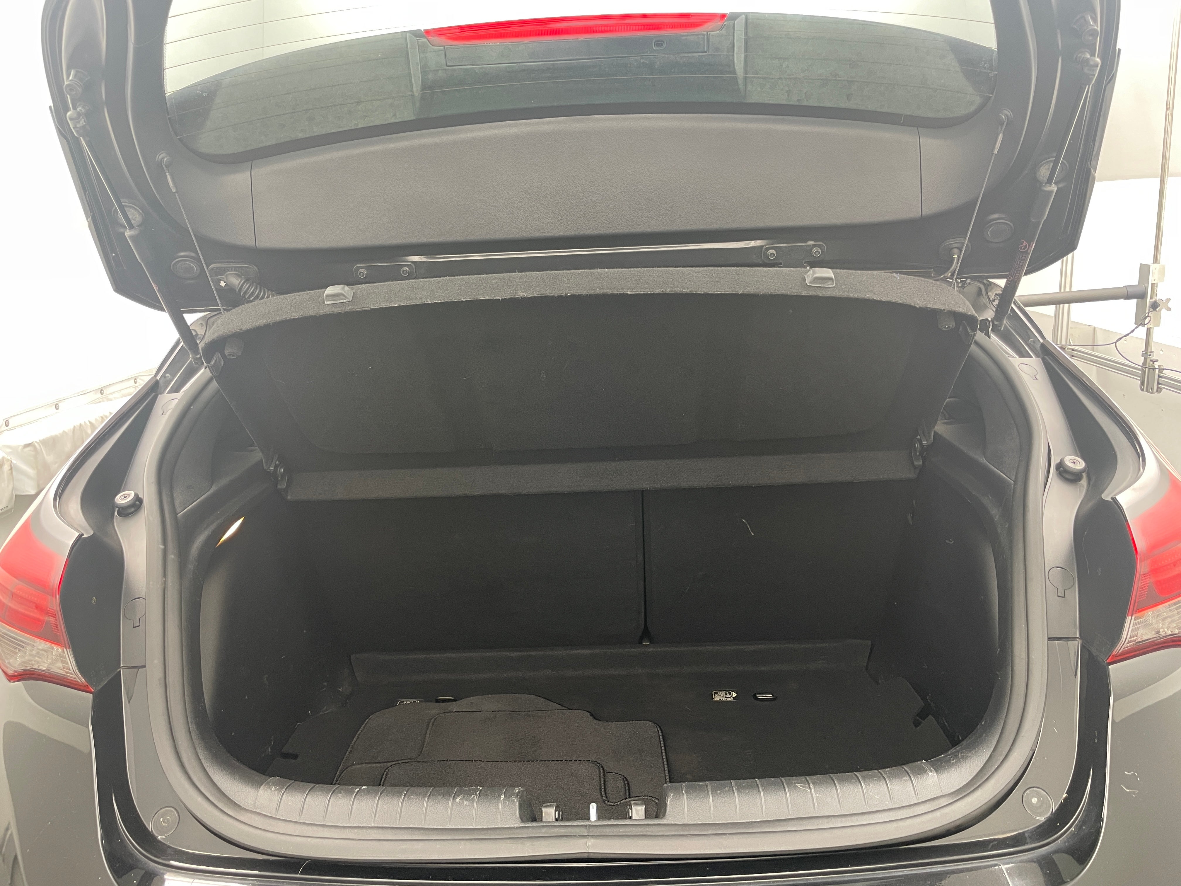 2020 Hyundai Veloster 2.0 5