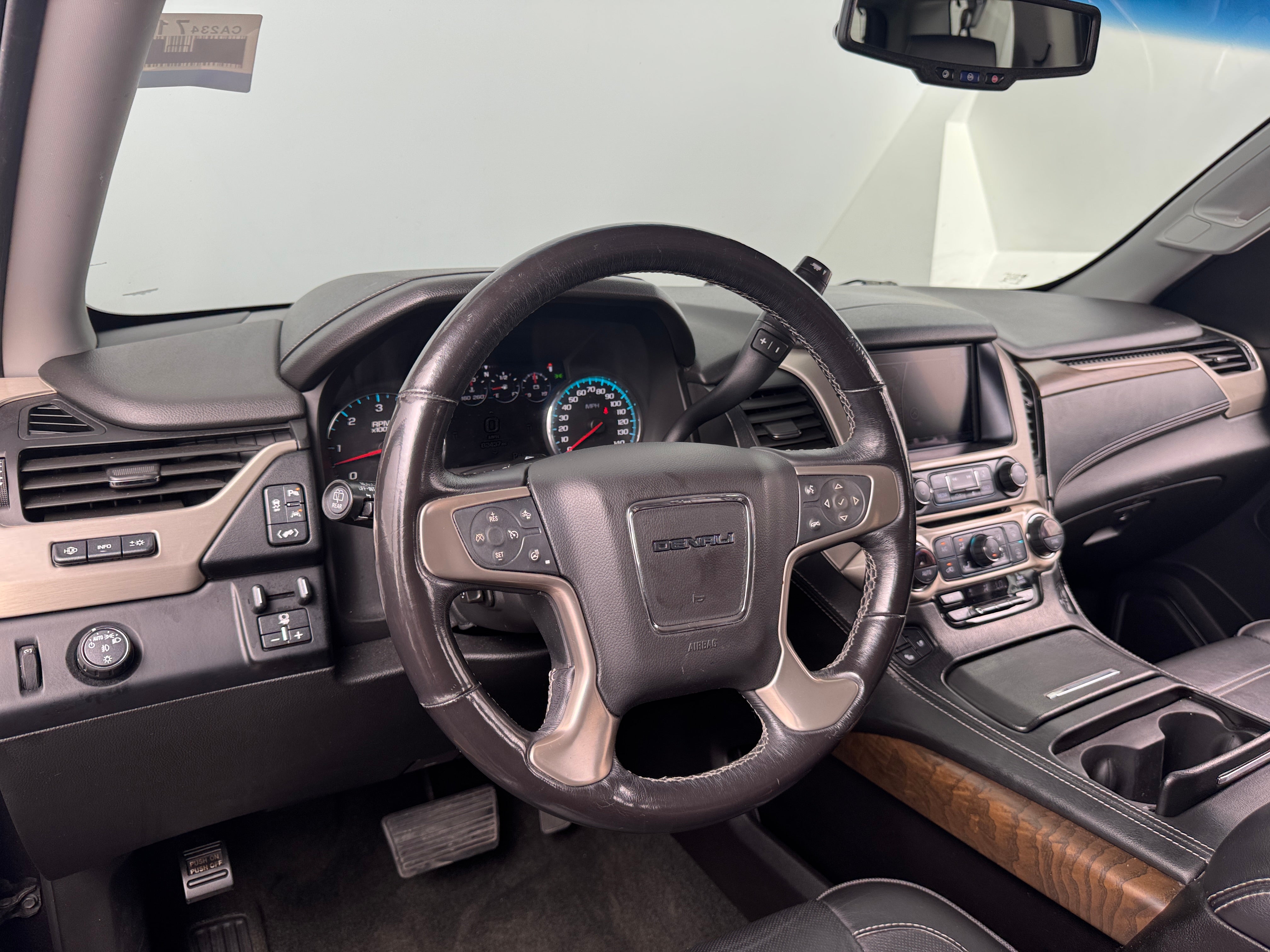 2018 GMC Yukon XL Denali 2