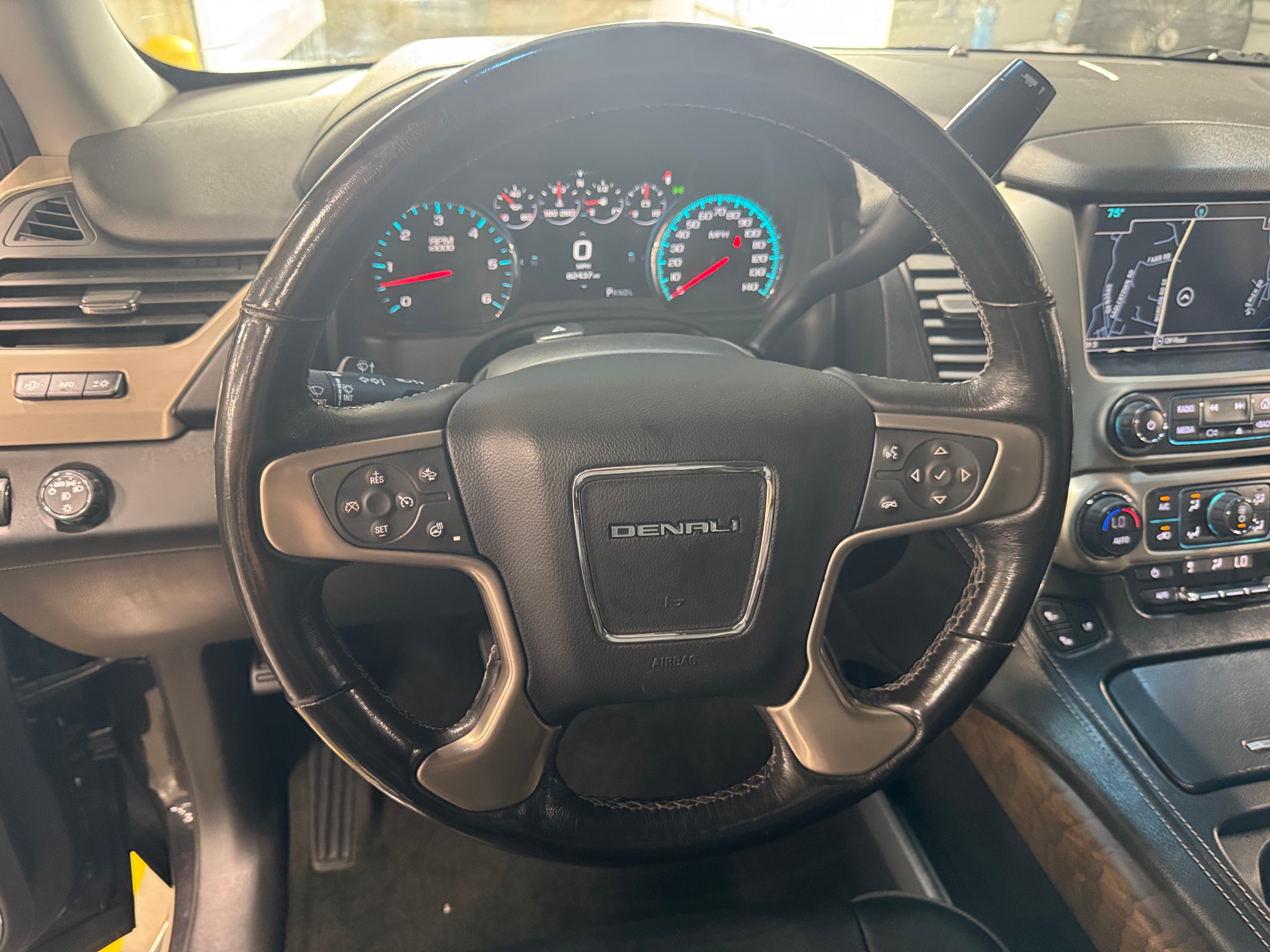 2018 GMC Yukon XL Denali 4