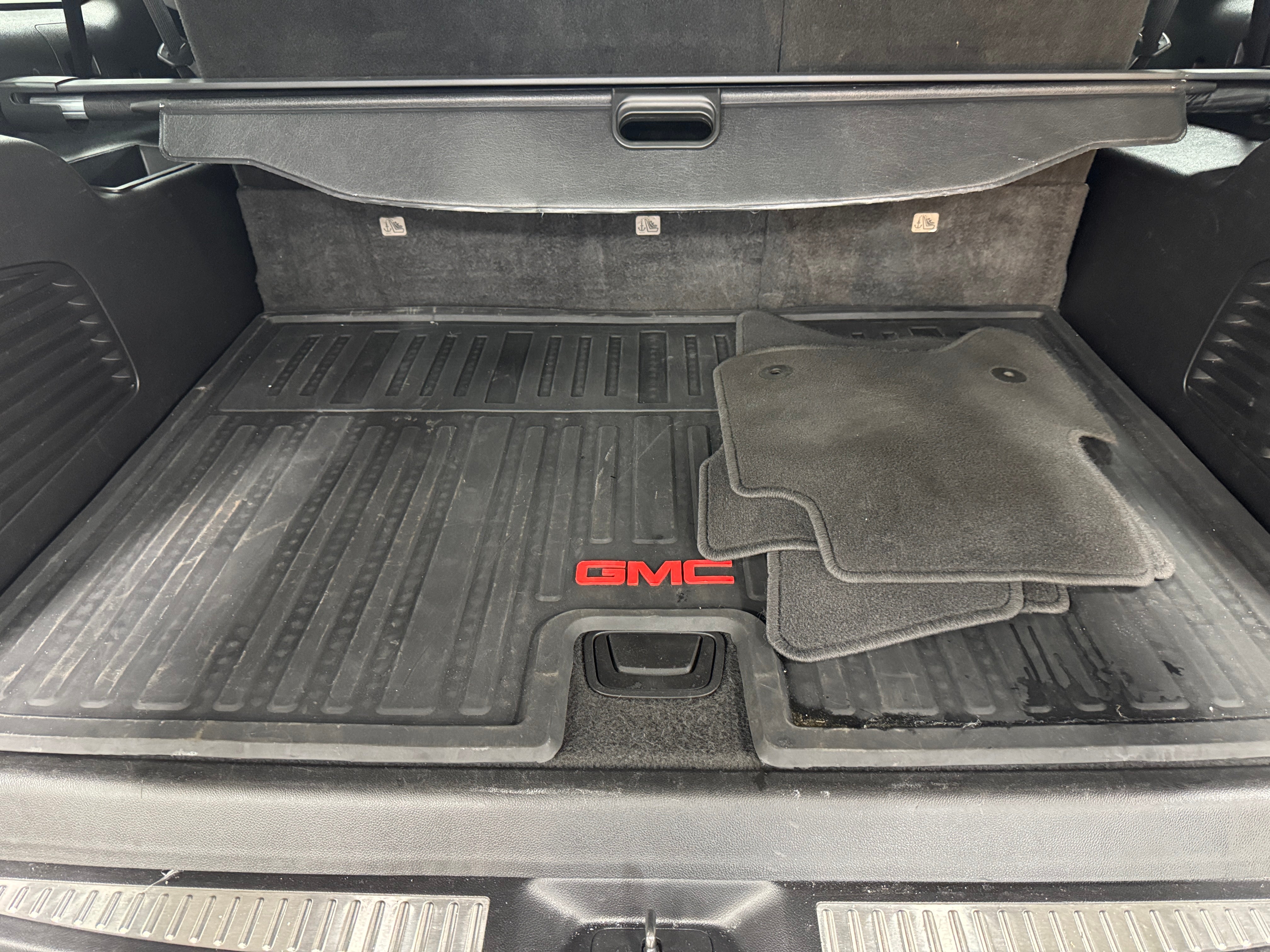 2018 GMC Yukon XL Denali 6