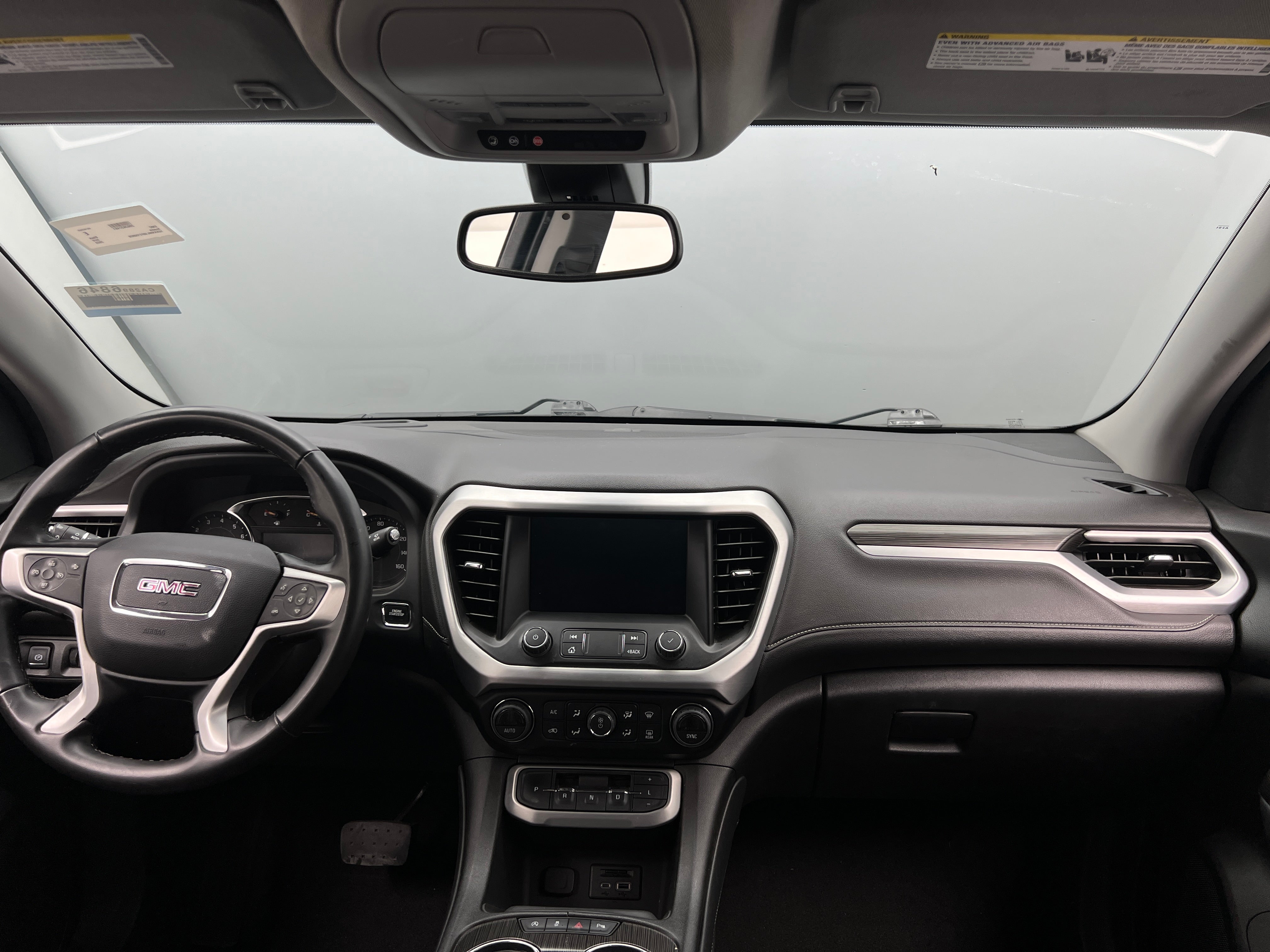 2023 GMC Acadia SLT 2