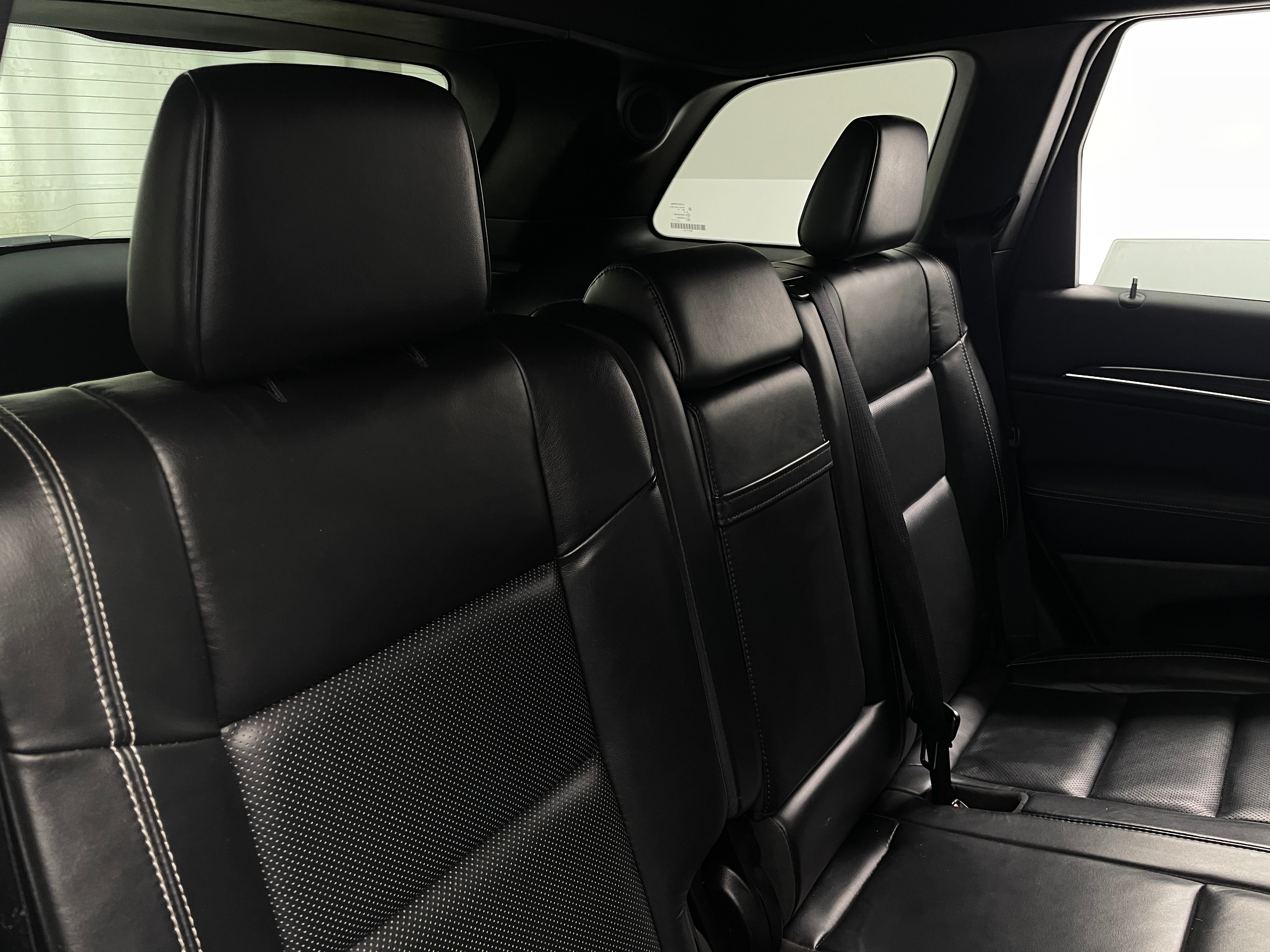 2015 Jeep Grand Cherokee Overland 5