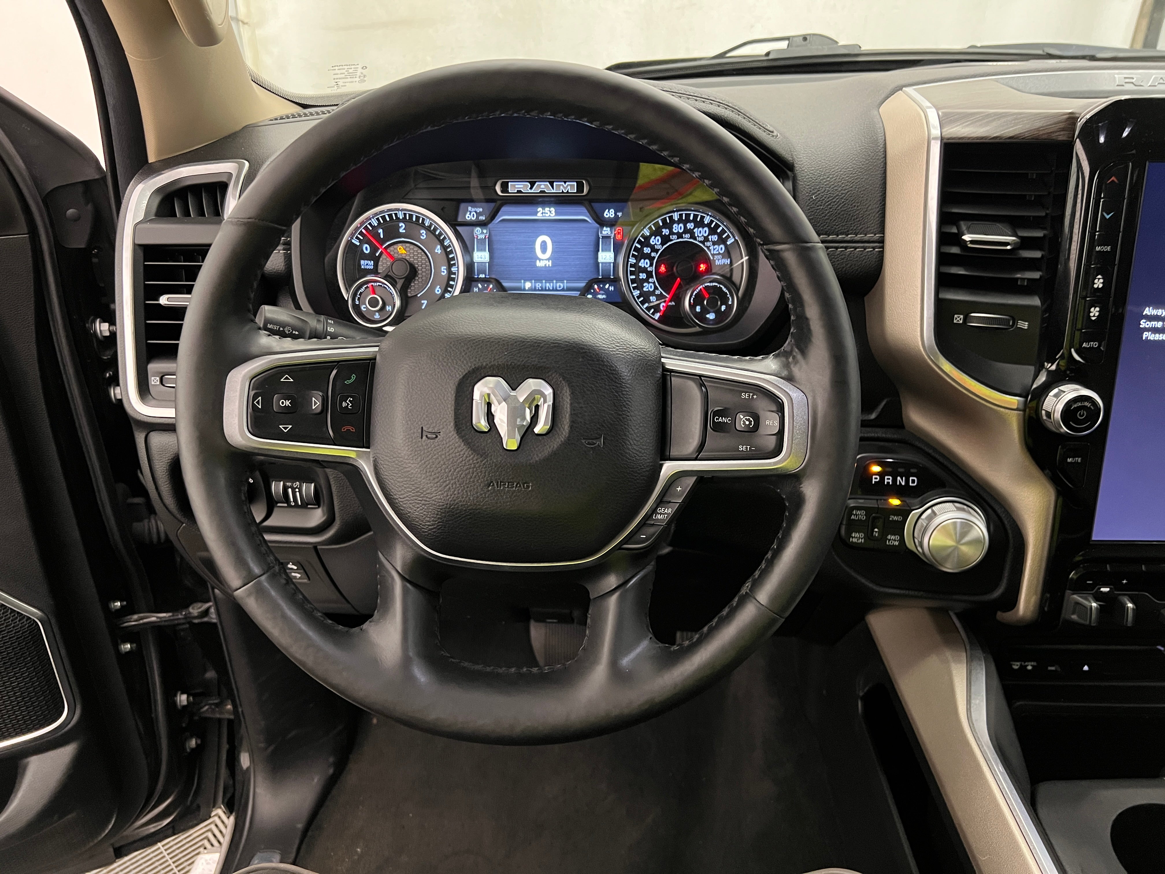 2019 RAM 1500 Laramie 4