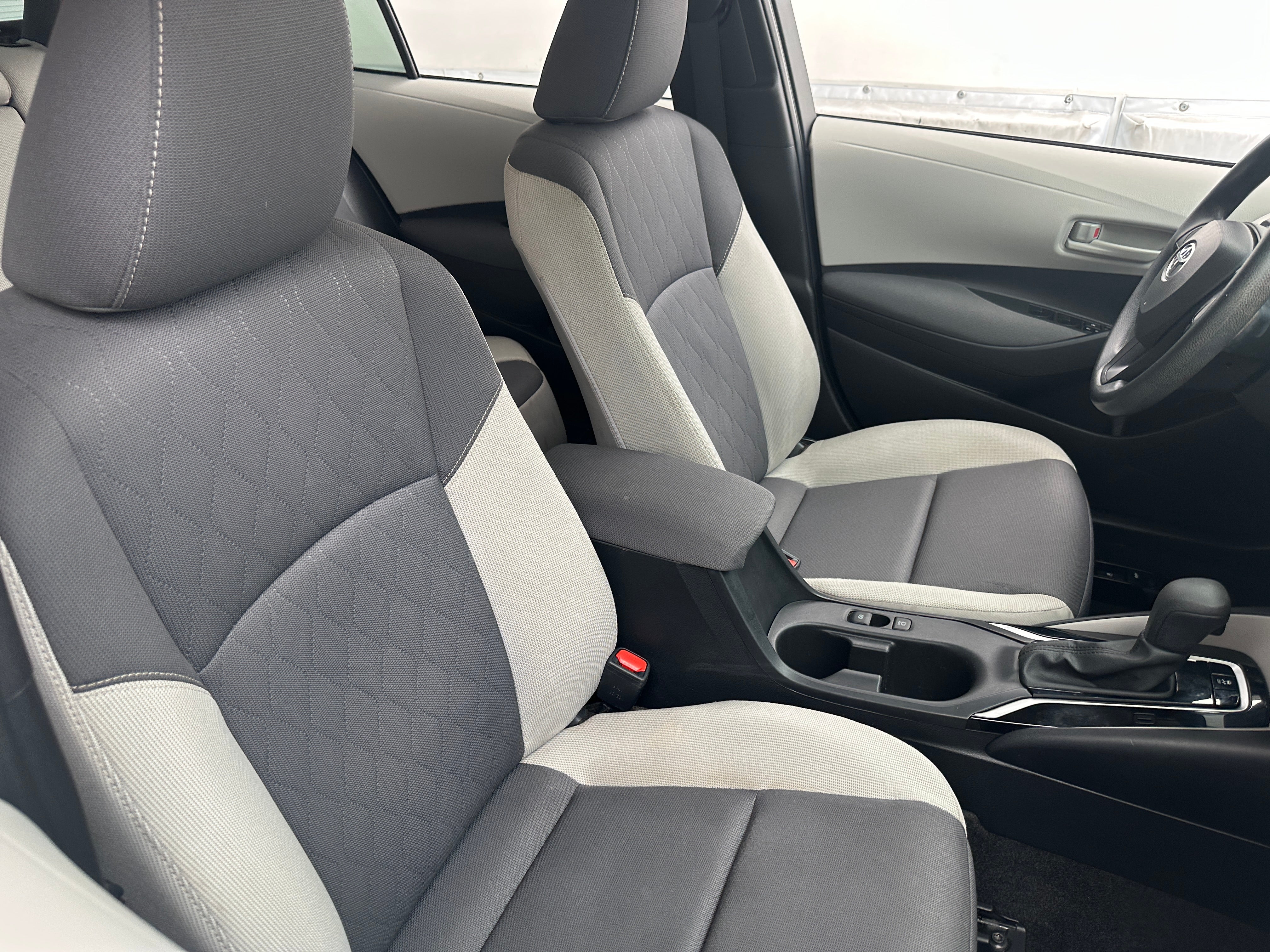 2024 Toyota Corolla LE 2