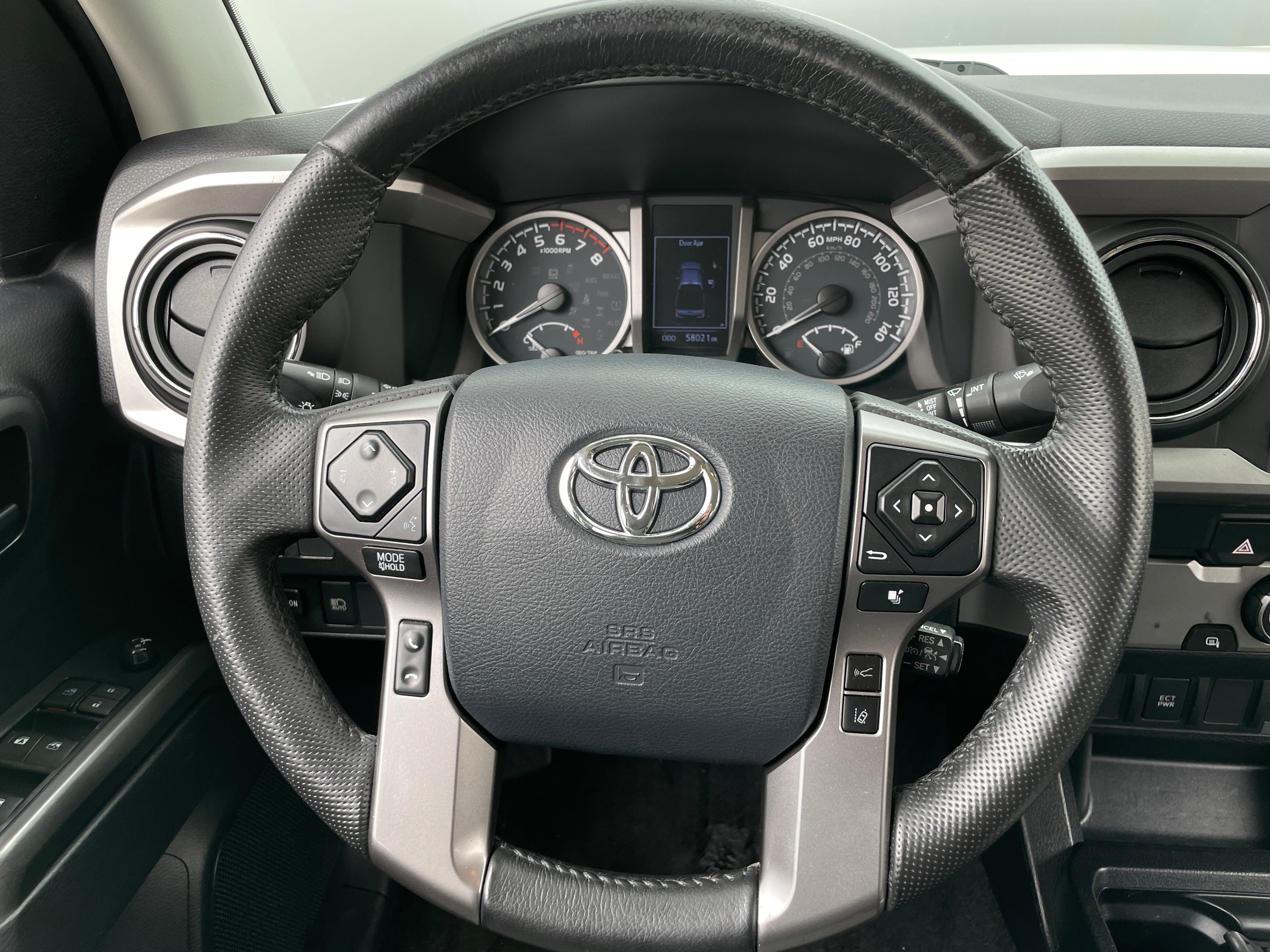 2020 Toyota Tacoma SR5 5