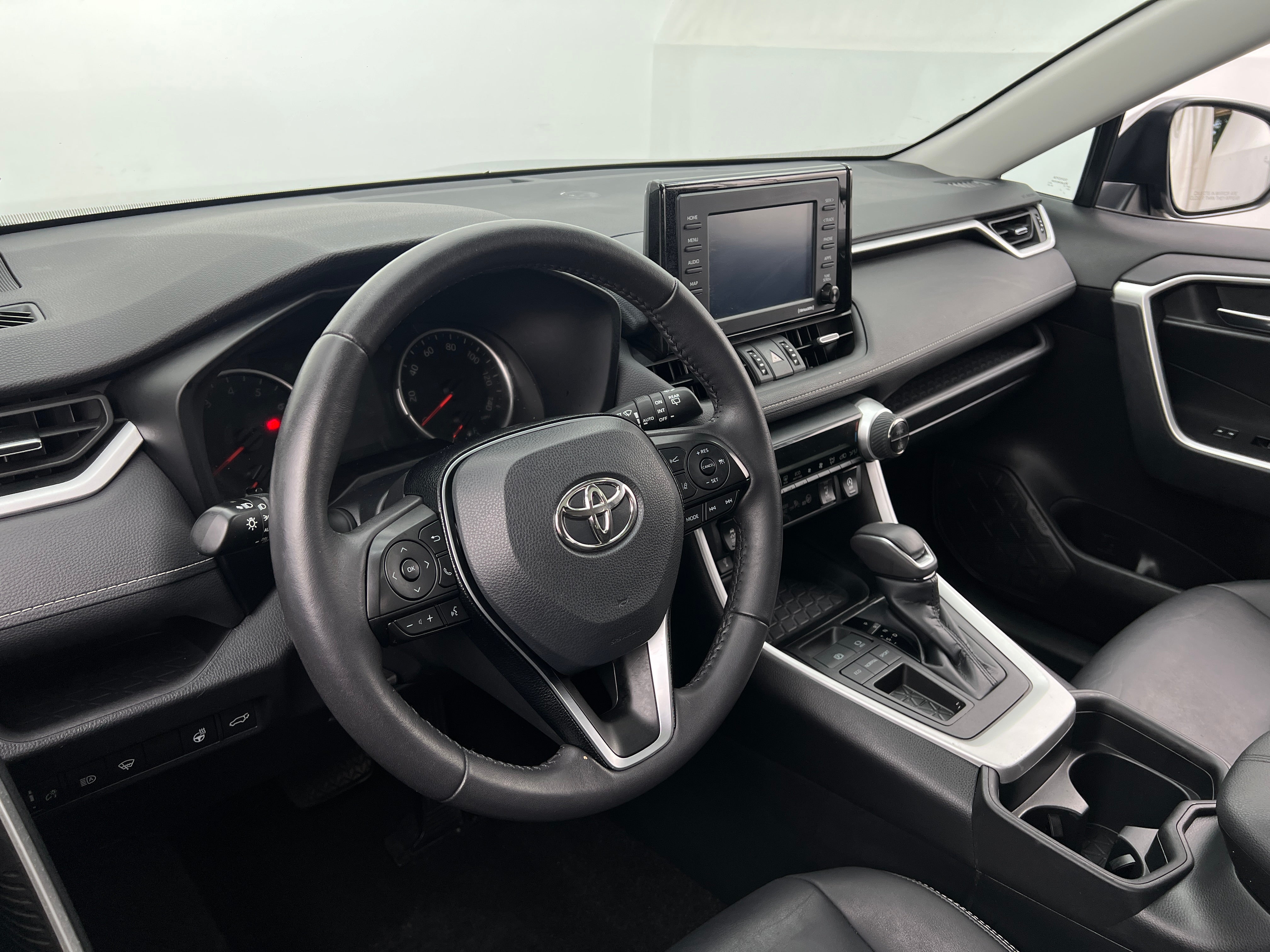 2021 Toyota RAV4 XLE Premium 2