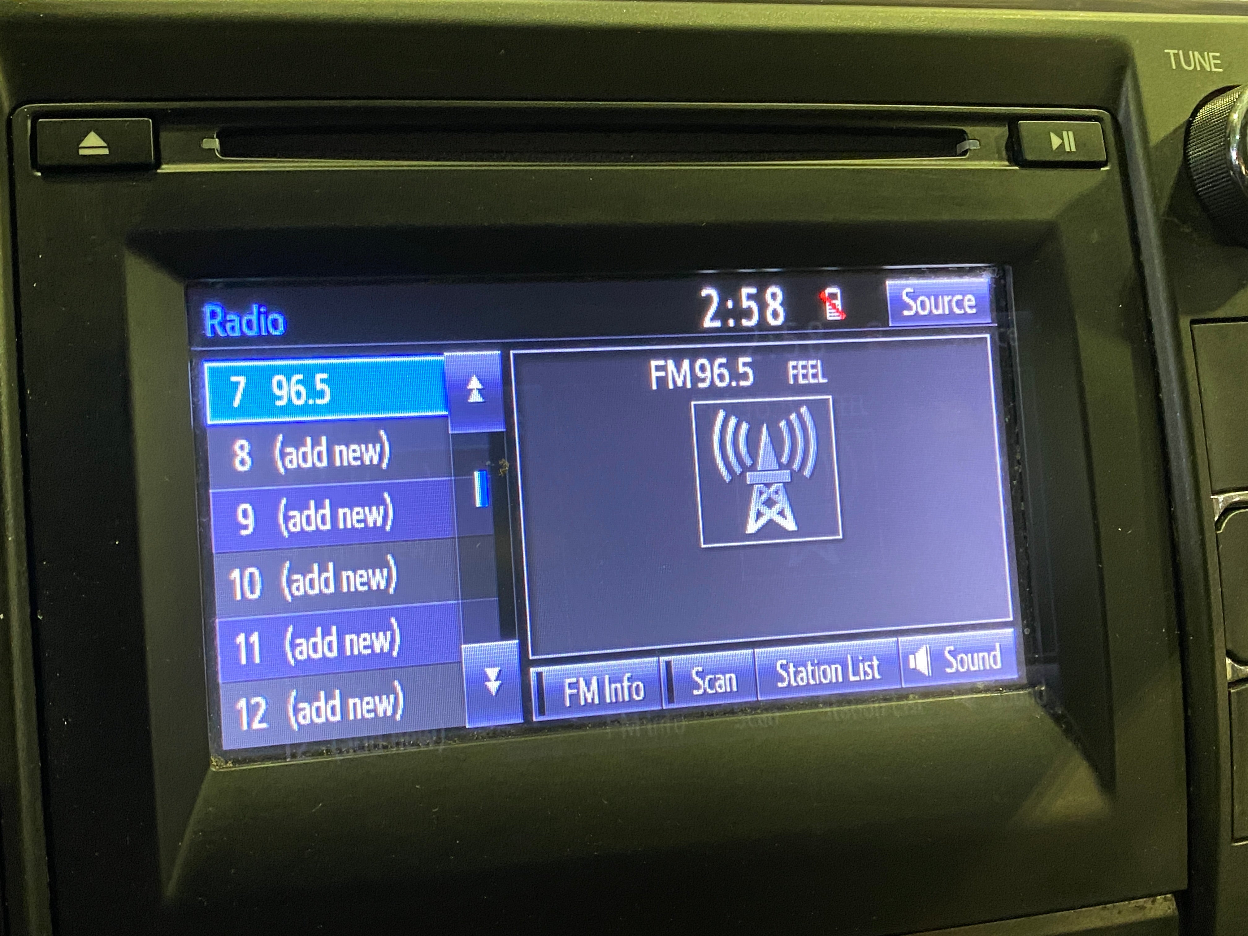 2017 Toyota Camry LE 4