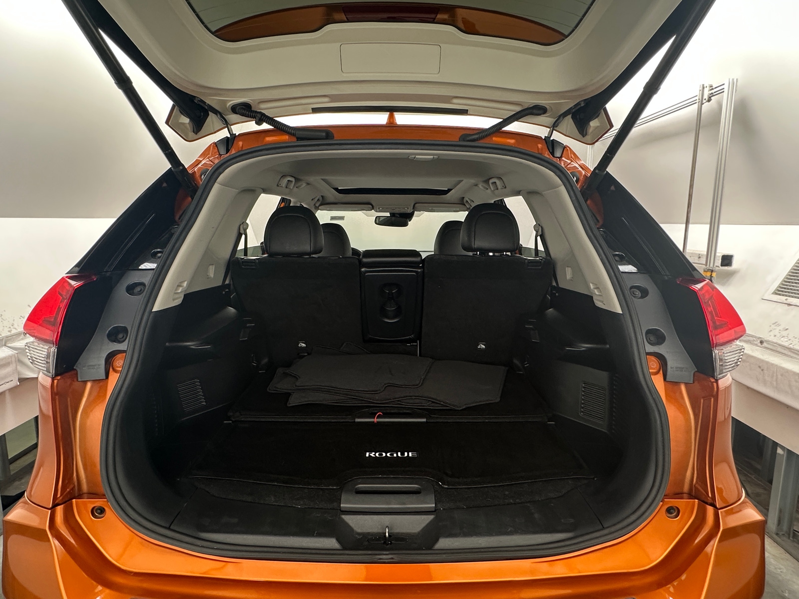 Thumbnail: 2020 Nissan Rogue - 6
