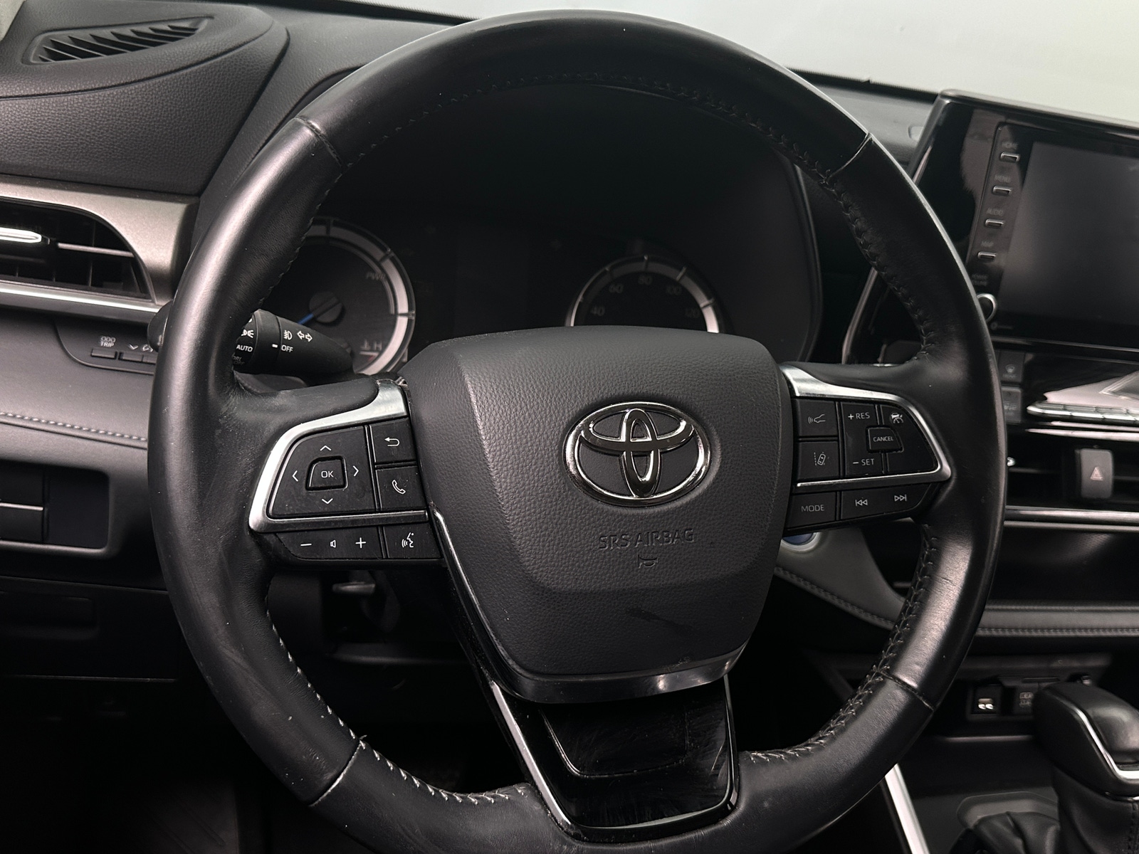 Thumbnail: 2021 Toyota Highlander - 5