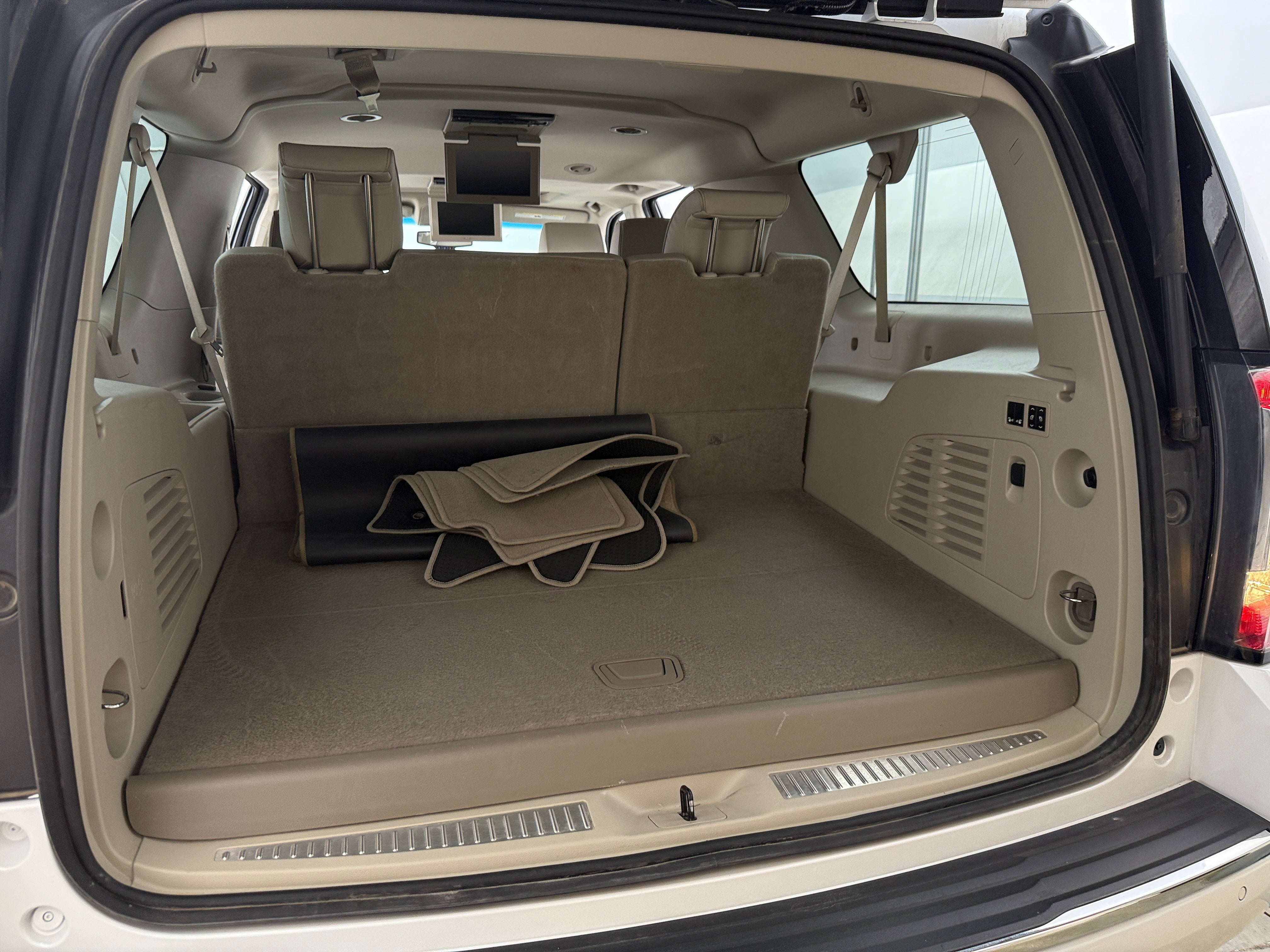 2019 GMC Yukon XL Denali 6