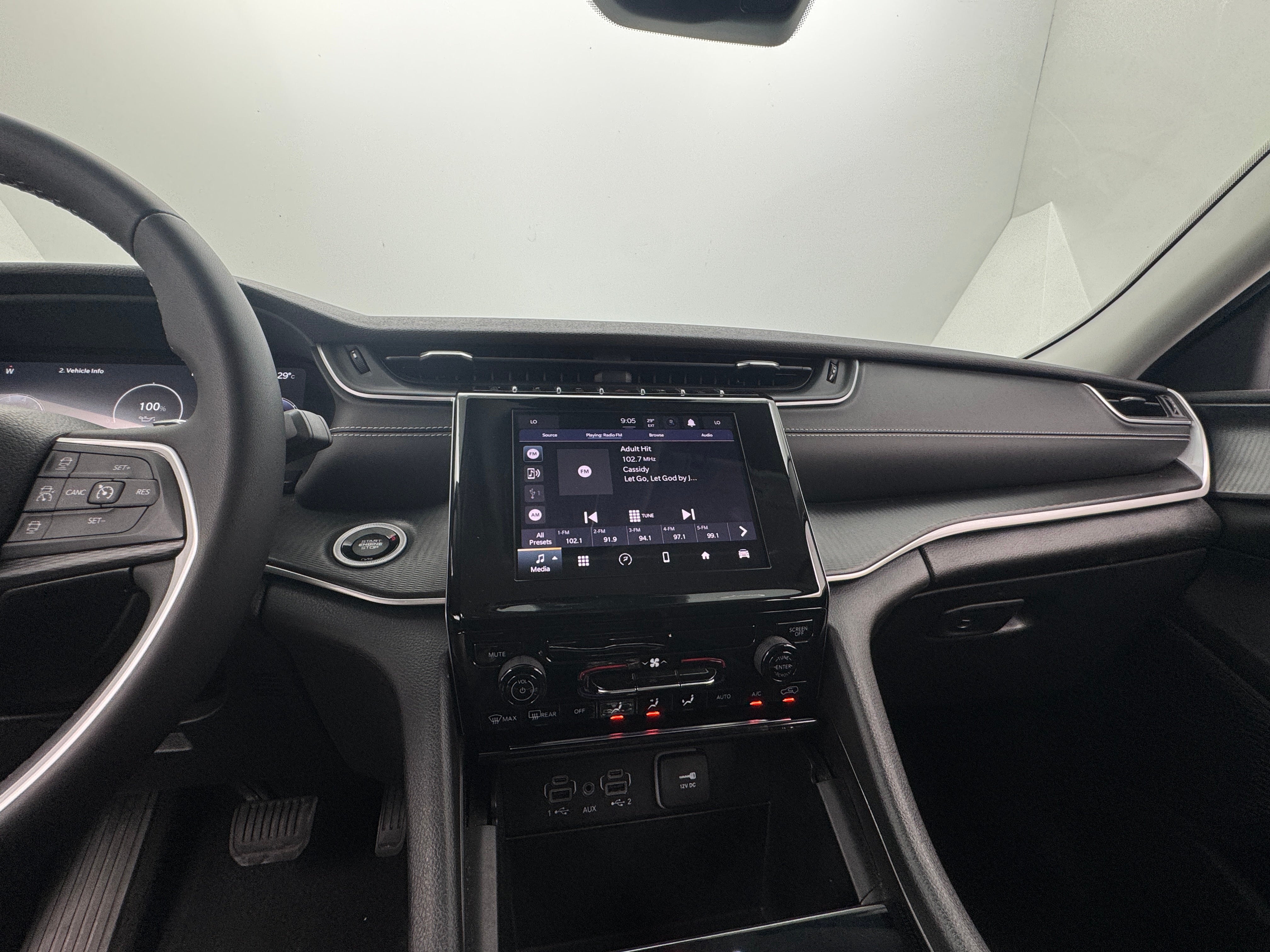 2023 Jeep Grand Cherokee L Laredo 4